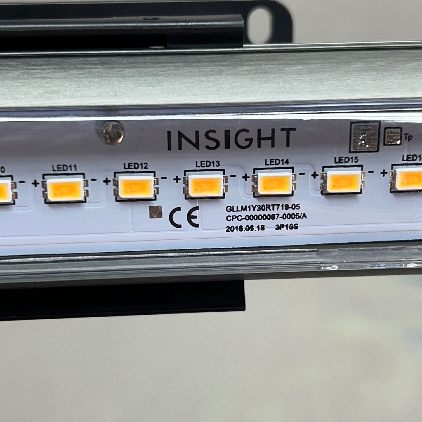 INSIGHT LIGHTING Pilot PCM Light Fixture 110-277VAC PCM/10W/35K/0-10V/12"/MG