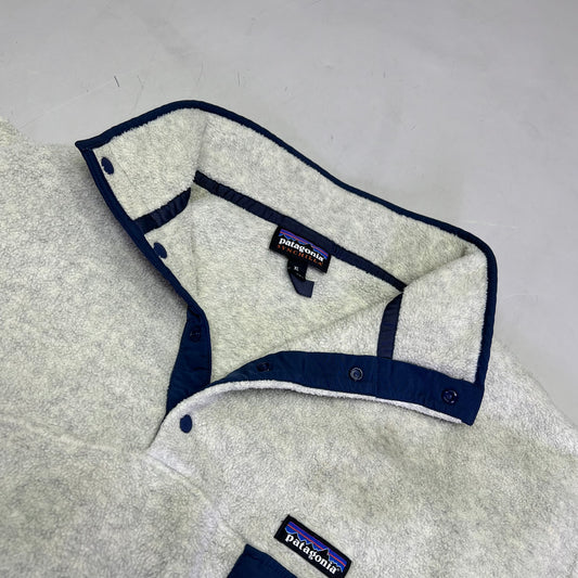 PATAGONIA Lightweight Synchilla Snap-T Pull Over Men's XL Off White/Navy (Used)