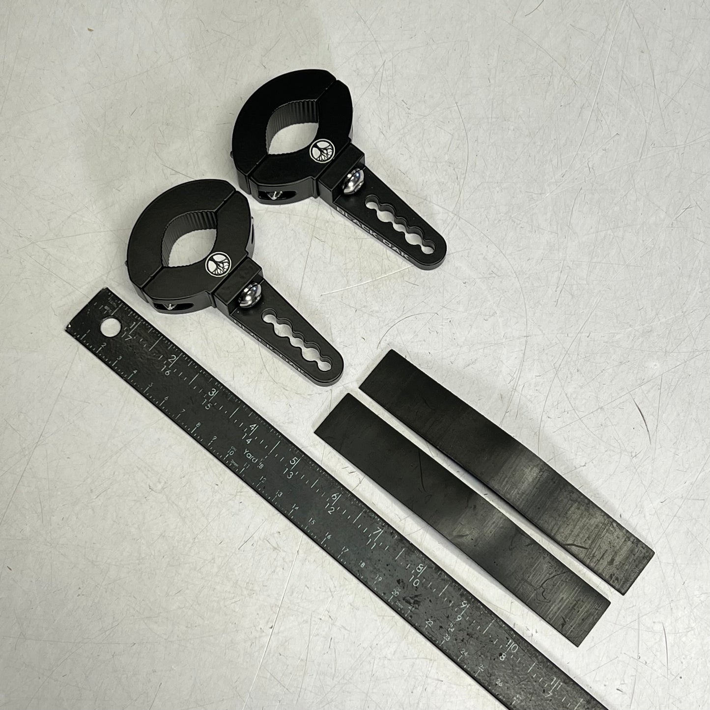 BLACK OAK LED Aluminum Universal Adjustable O-type Mounting Brackets Small Black