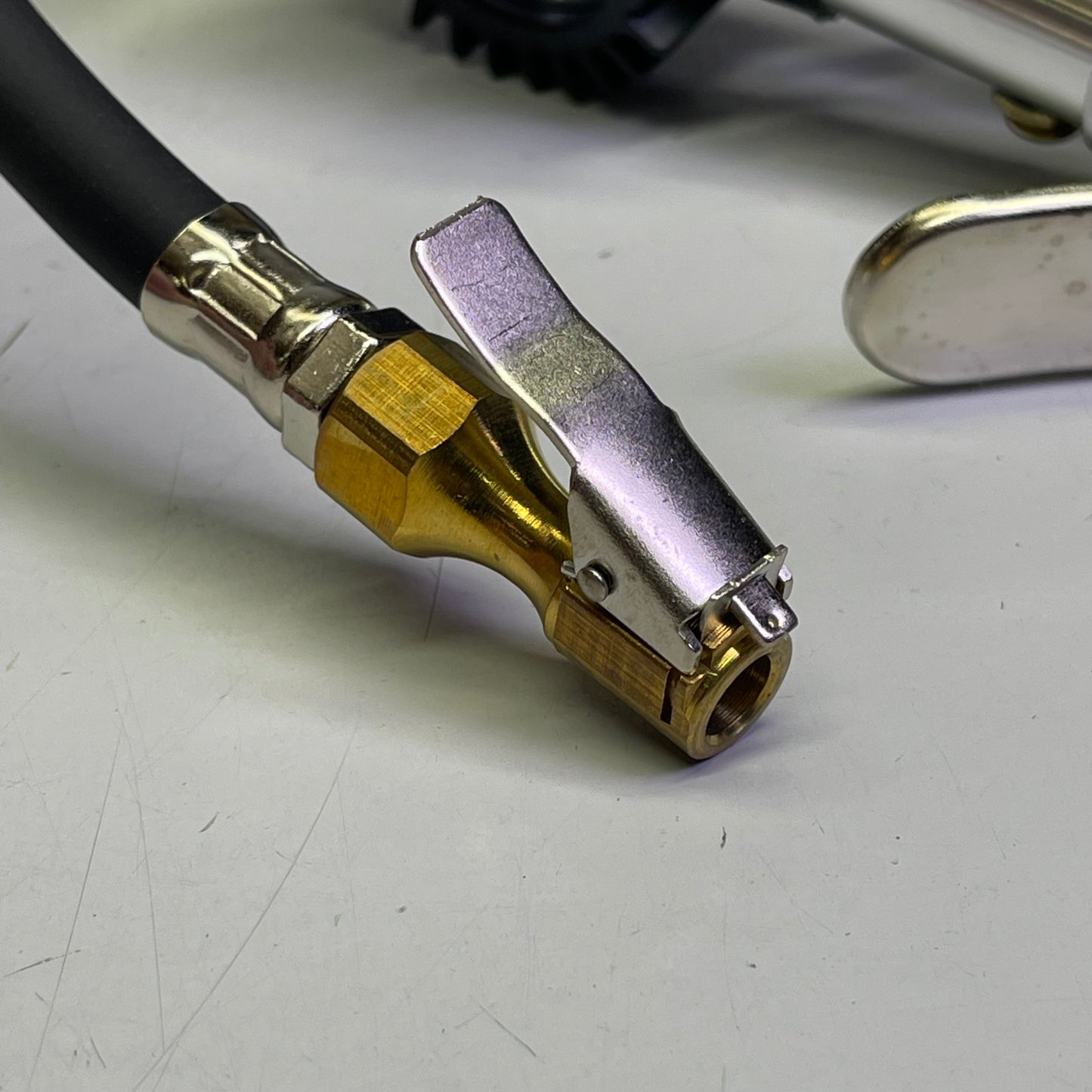 Tire Inflator with Dial Black