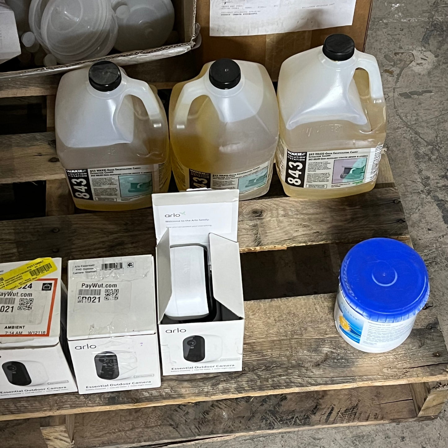 ZA@ Pallet of MIXED CLEANERS, KIDS MEDICAL ROBES, CHOCOLATE MILK, SUGAR, GRAVY MIX & MORE (AS-IS)