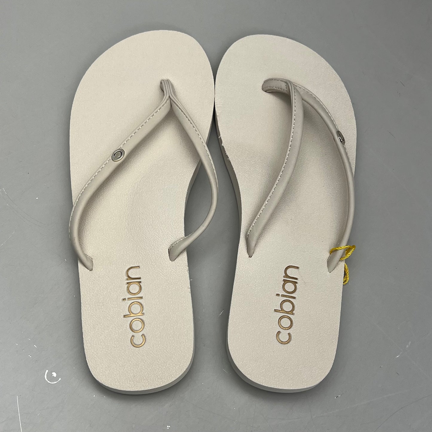 COBIAN Nia's Bounce Synthetic Leather Sandals Women's Sz 10, EU 41 Cream NIA25-110-10