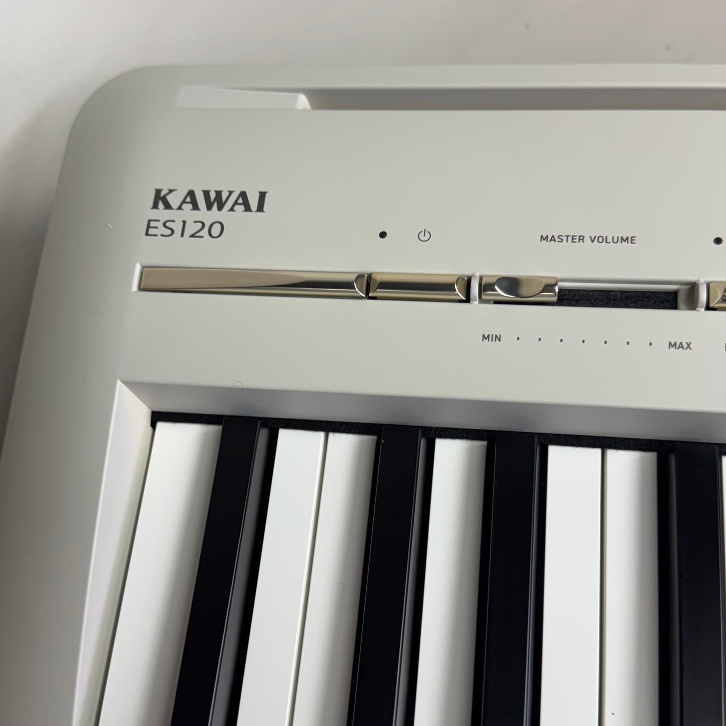 KAWAI Portable Digital Piano Sz 50” L x 10” W x 5.5” H Light Gray ES120