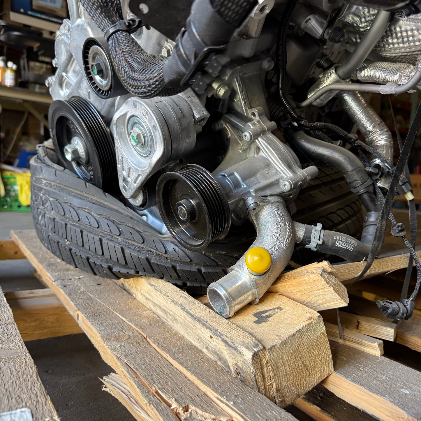 ZA@ MOPAR (Some Damage, but Never Used) Jeep Wrangler Engine (Electric / Gas?) 2020-23 04893726CB 2.0L L4 (AS-IS)