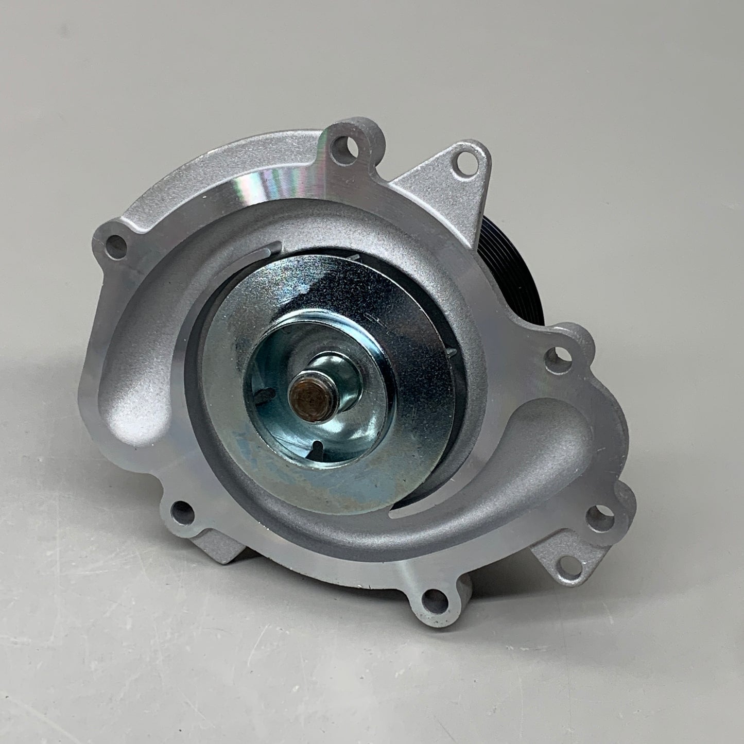 GMB Aluminum Engine Clockwise Water Pump for Mercedes-Benz Cars 188580 147-2380