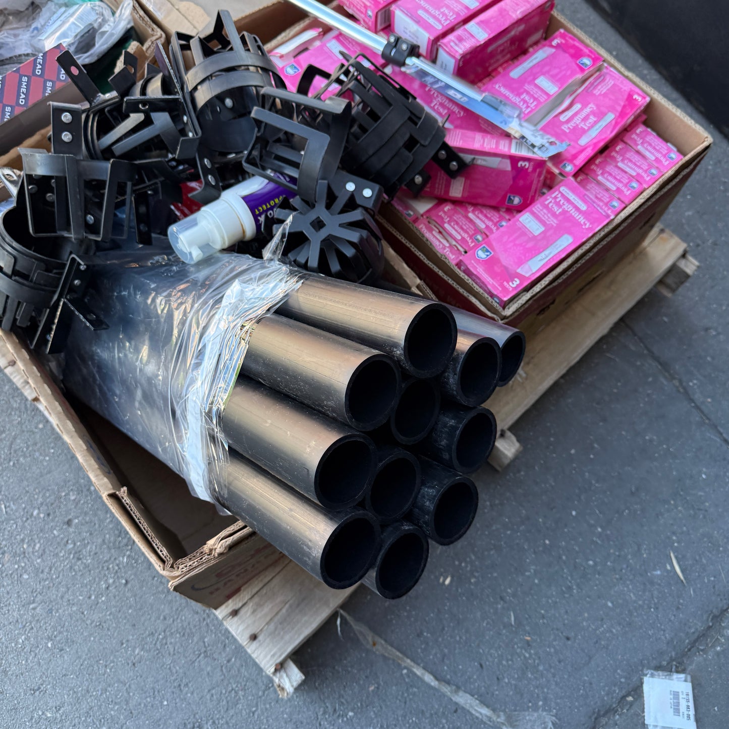 ZA@ Pallet of MIXED Industrial, RAWVELO Energy Gel, Paper Bags, Pipes, Expired Pregnancy Tests, & More! (AS-IS)