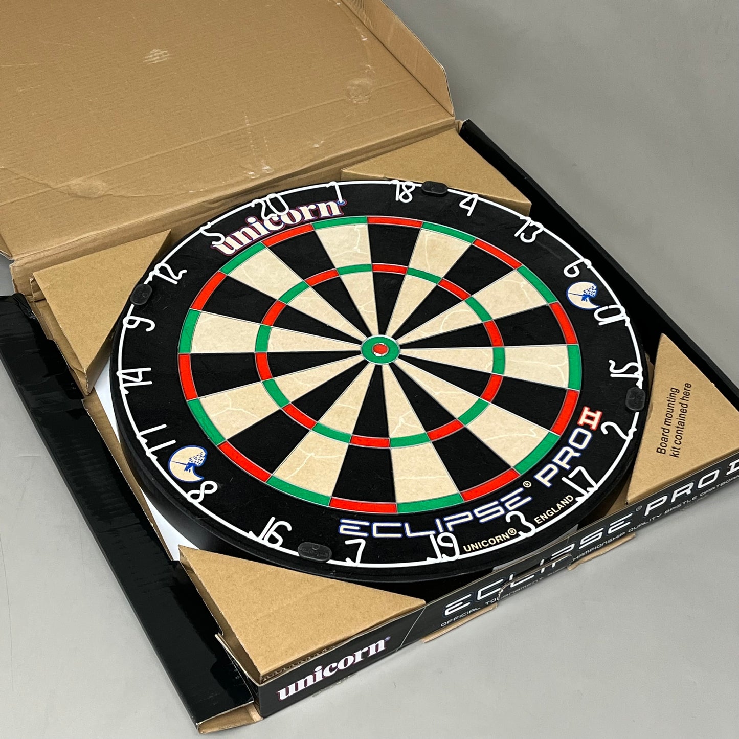 UNICORN Eclipse Pro 2 Dartboard Championship Quality Slim Flat Profile C4239