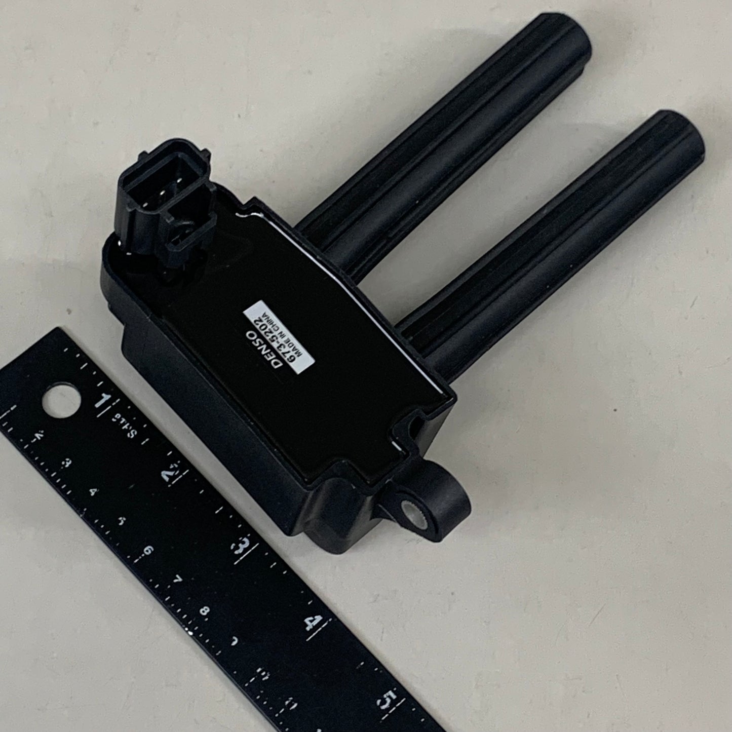 DENSO Direct Ignition Coil For Echlin, Chrysler, Delphi 673-5202