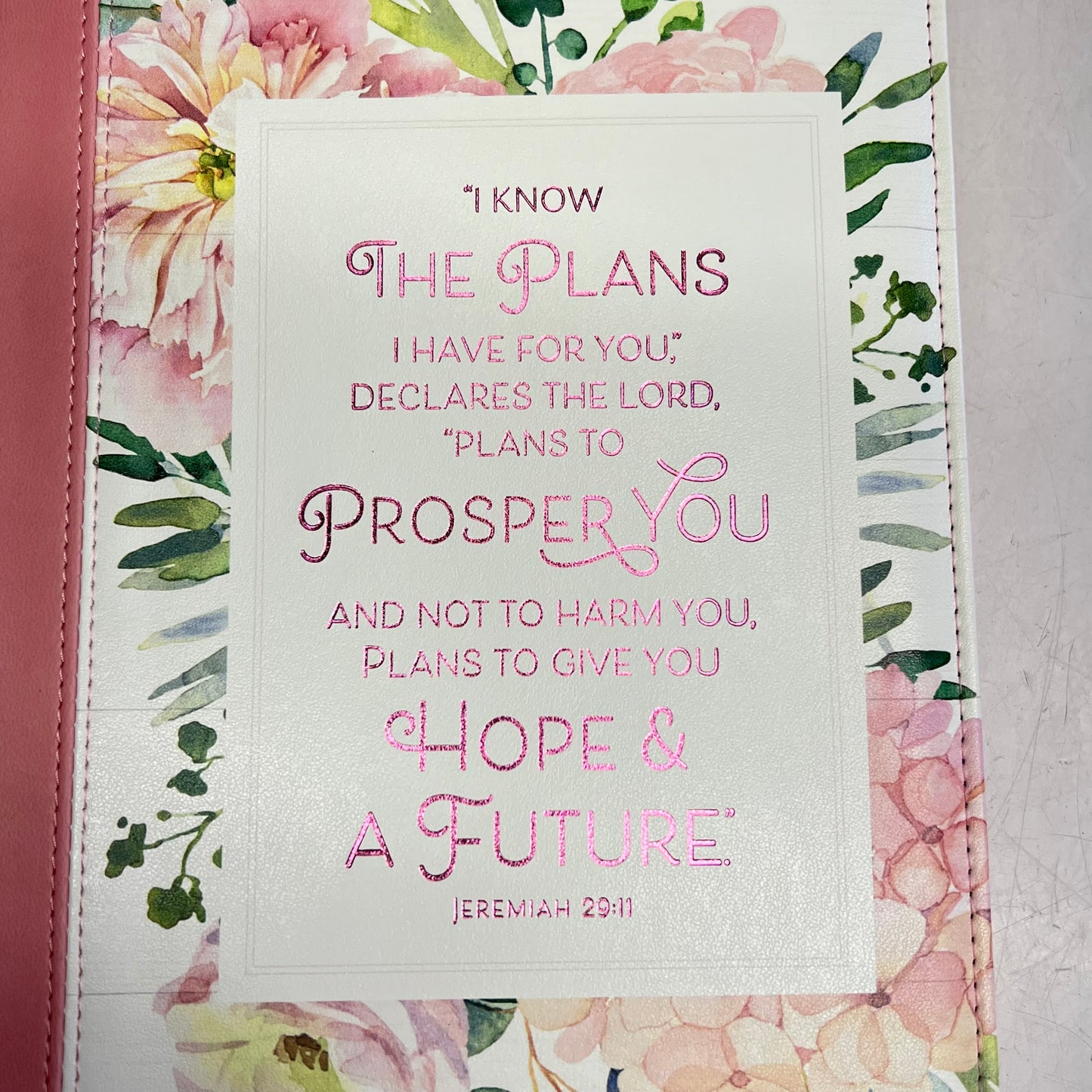CHRISTIAN ART GIFTS 29:11 Plans Bouquet Faux Leather Bible Cover 7"x10" Pink