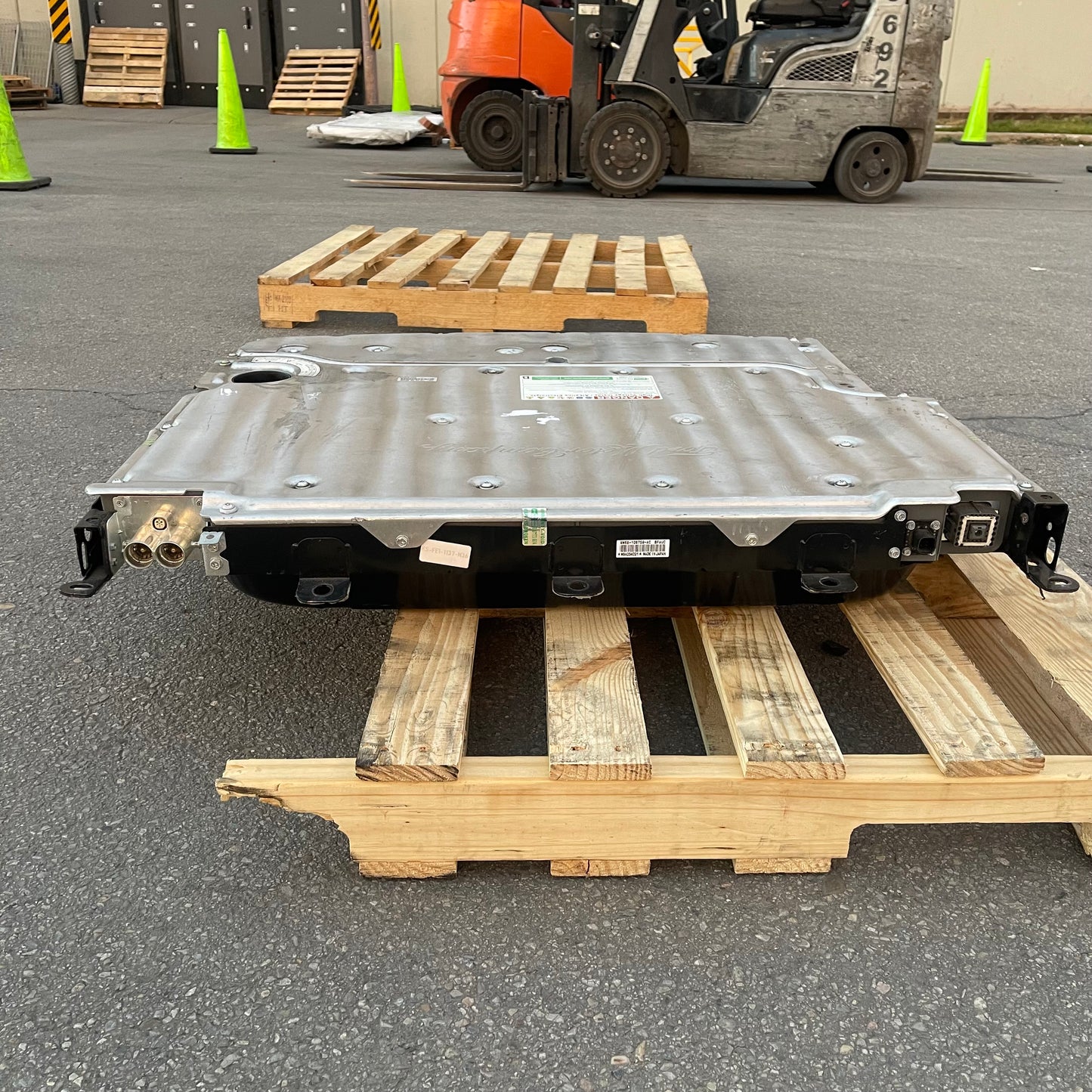 ZA@ Pallet of FORD Hybrid Battery For Escape 2005-2009 (AS-IS)