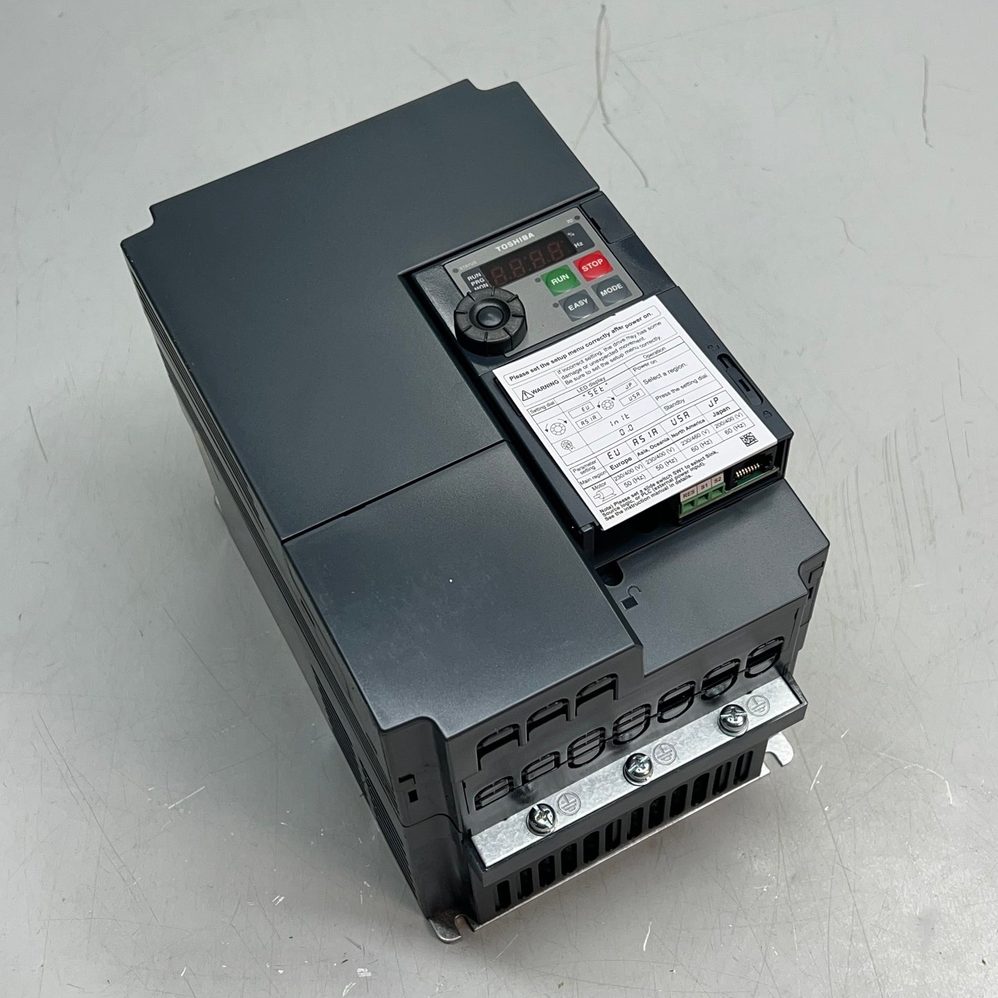 TOSHIBA Low Volt Adjustable Speed Drive S Series 230 Volt 10 HP VFS15-2075P|M-W1