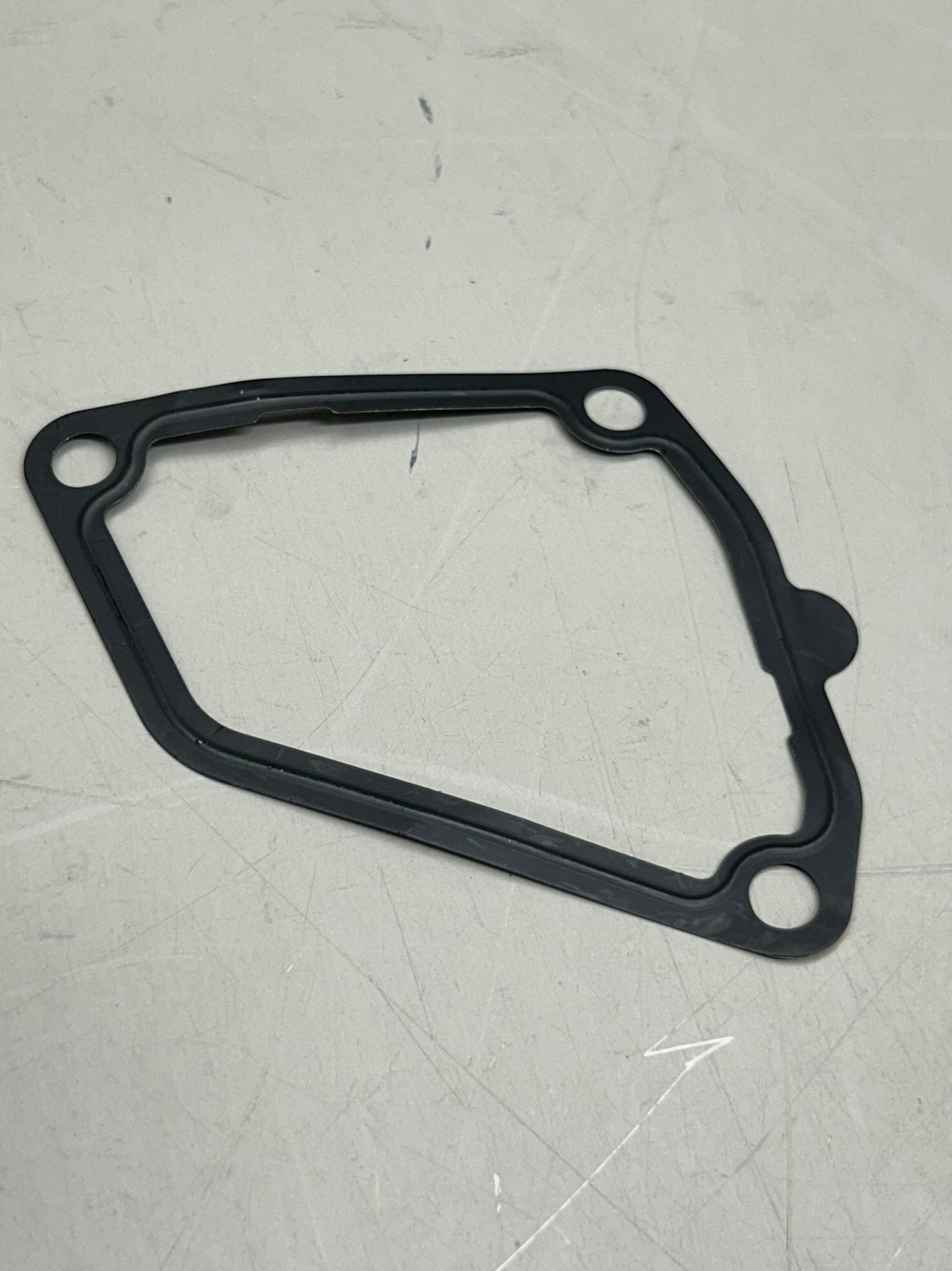 MAHLE Engine Coolant Thermostat Replacement Part For Nissan TI25382D