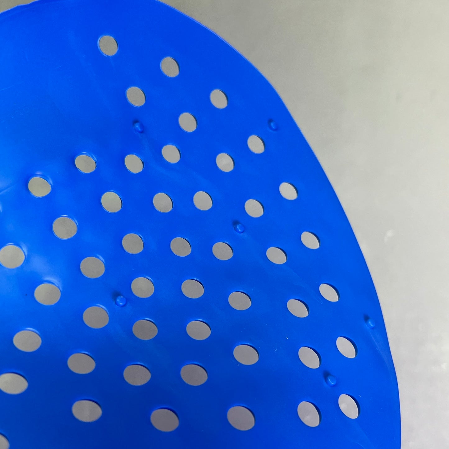 WAXIE (24 PACK) Urinal Screen Flexible Vinyl Unscented One Size Blue W1402N