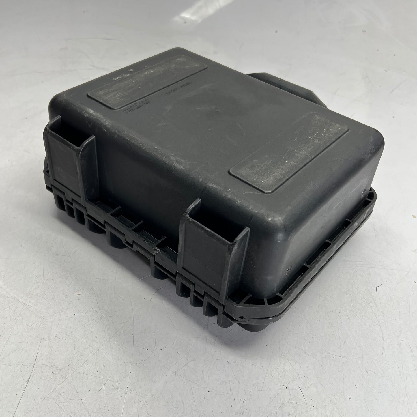 ROBOTEAM Multi-bay Charging Case For Tactile Ground Robot 24-Bolt CHRG-V04-00001