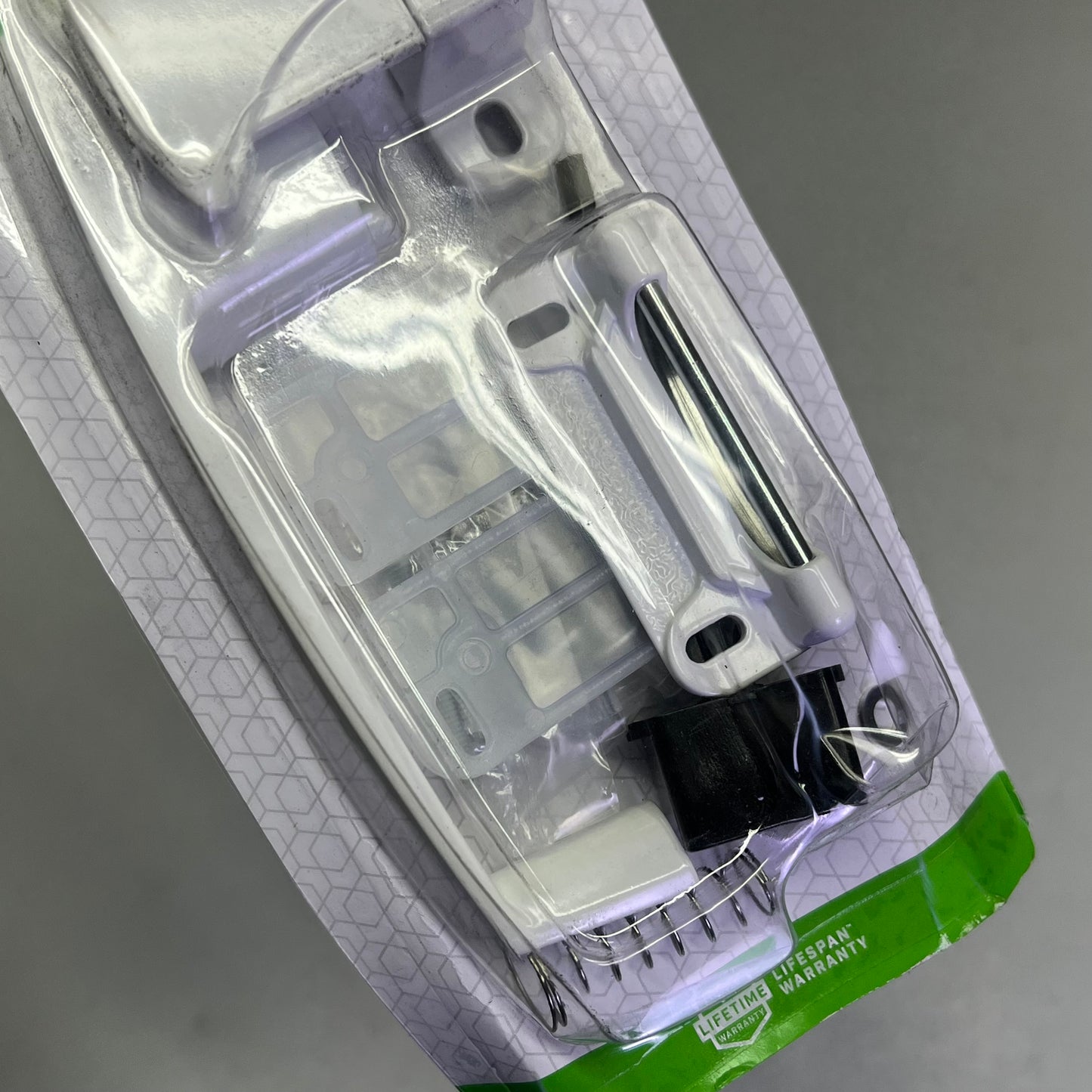 NATIONAL HARDWARE Zinc Pushbutton Latch For 5/8 to 2" Thick door White N213-074