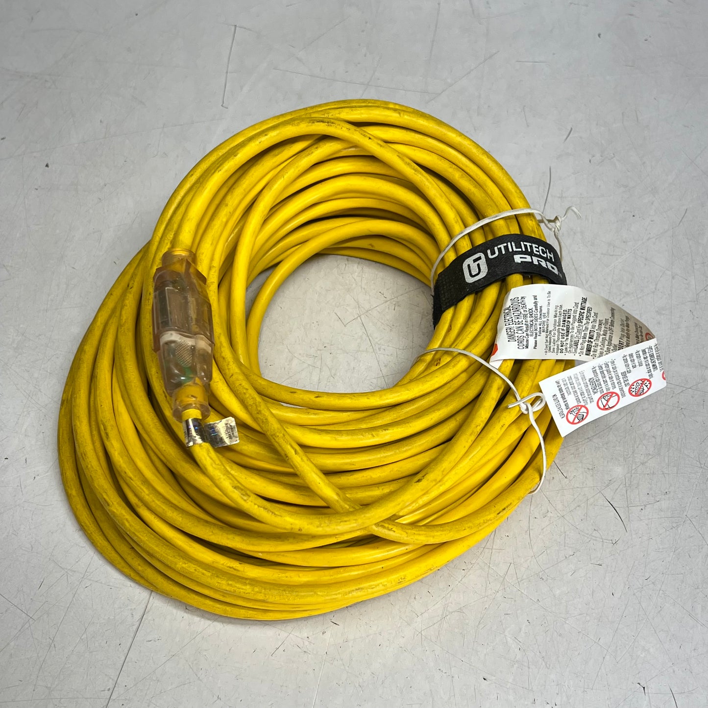 ZA@ Lot of 6 Assorted Power Supply, Extension Cords, Charging Cable & Box