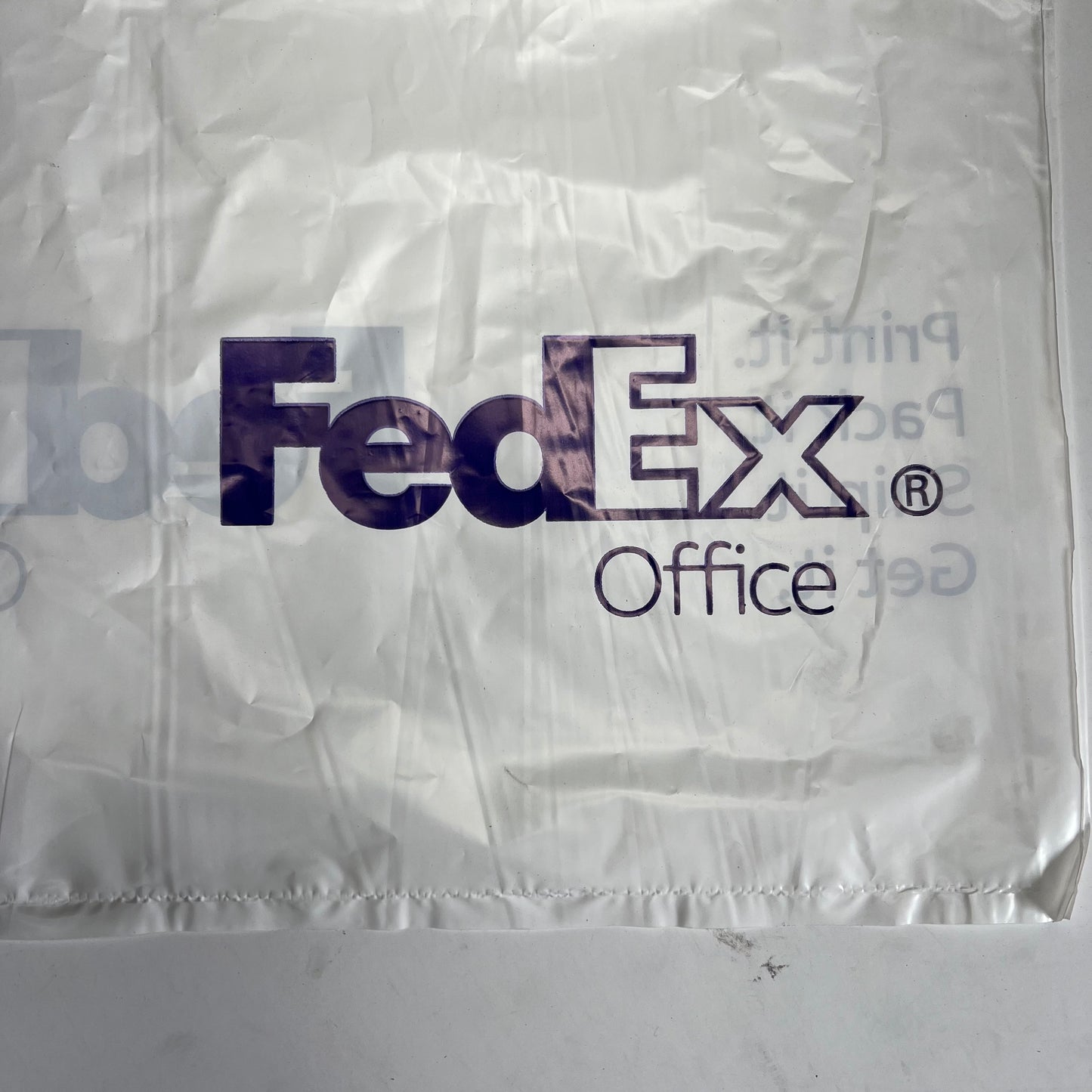 ZA@ FED EX OFFICE (250 PACK) Long Plastic Bags W/ Carry Handle 38"x12.5" White