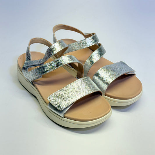 VIONIC Platform Sandals Sophia Leather Adjustable Sz 9W Silver New