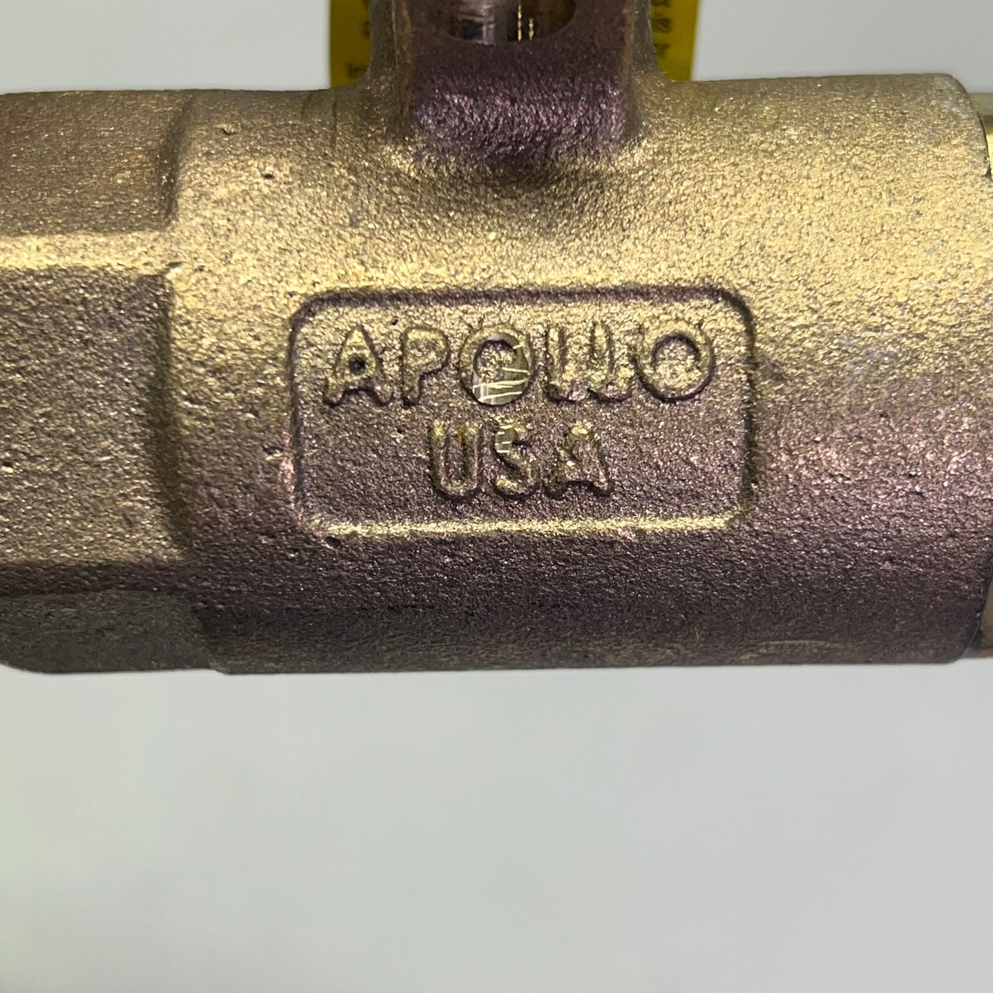 APOLLO Bronze Body 2-Piece Ball Valve W/ Pad Lock 1" 2.2" Top Inlet 75-105-01