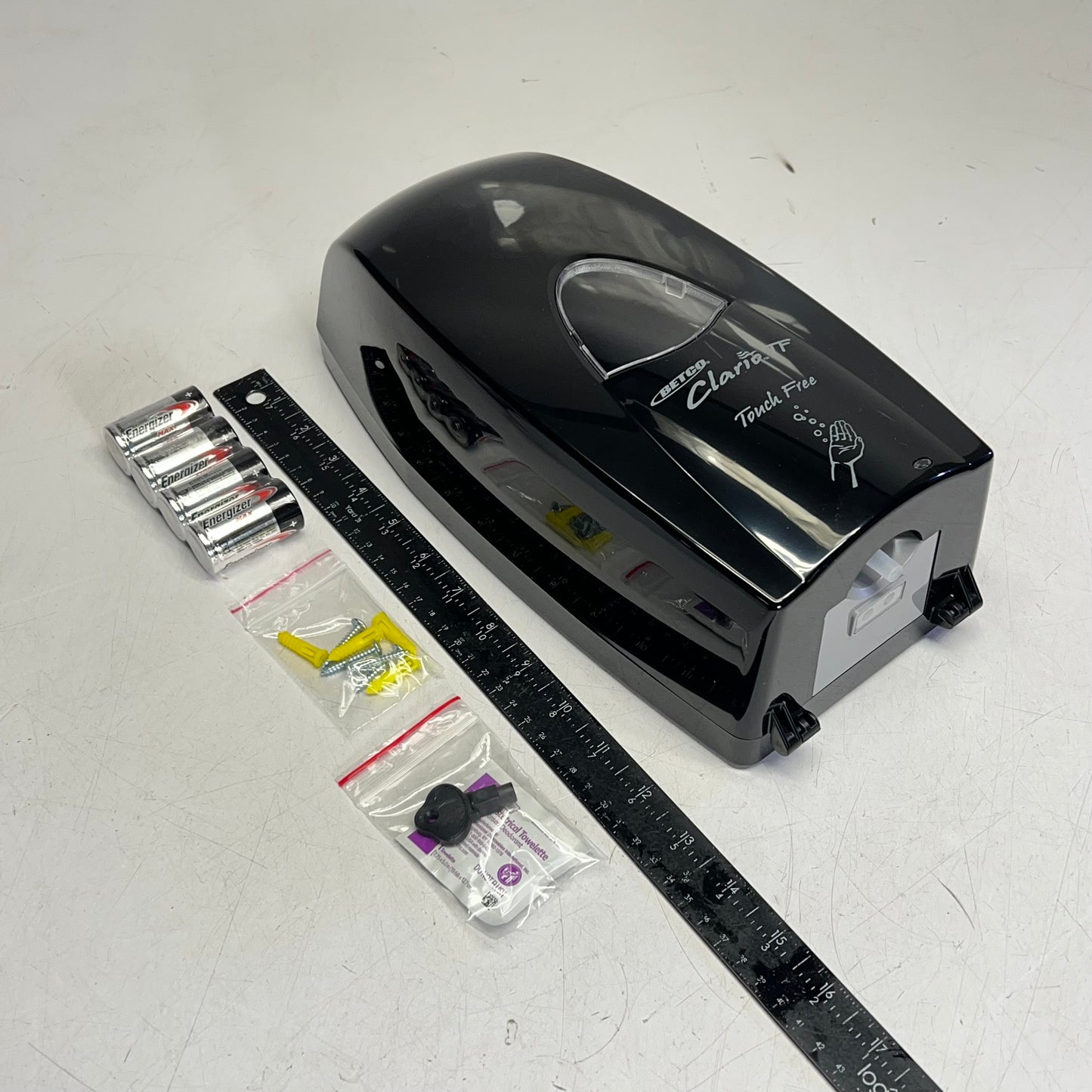 BETCO CLARIO Touch Free Foam Soap Dispenser W/ Batteries 12" L Black 91968-00