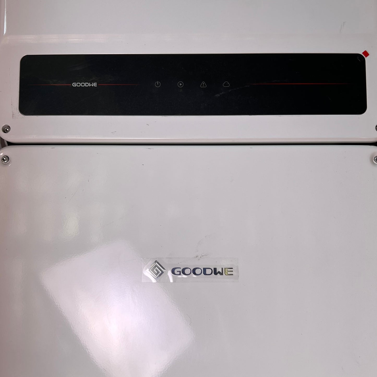 GOODWE TECHNOLOGIES Grid Tied PV Inverter 1000Vd White GW50K-SMT-US 20"L x 39"H x 10"W