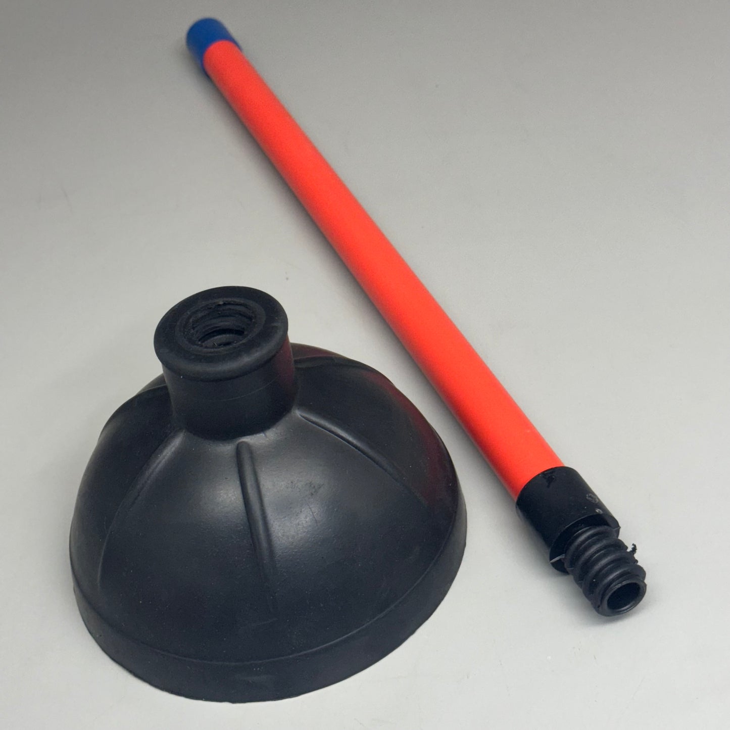 BOARDWALK Industrial (3 PACK) Toilet PlungerBoardwalk  18" Plastic Handle for 5-5/8" Bowls 09201