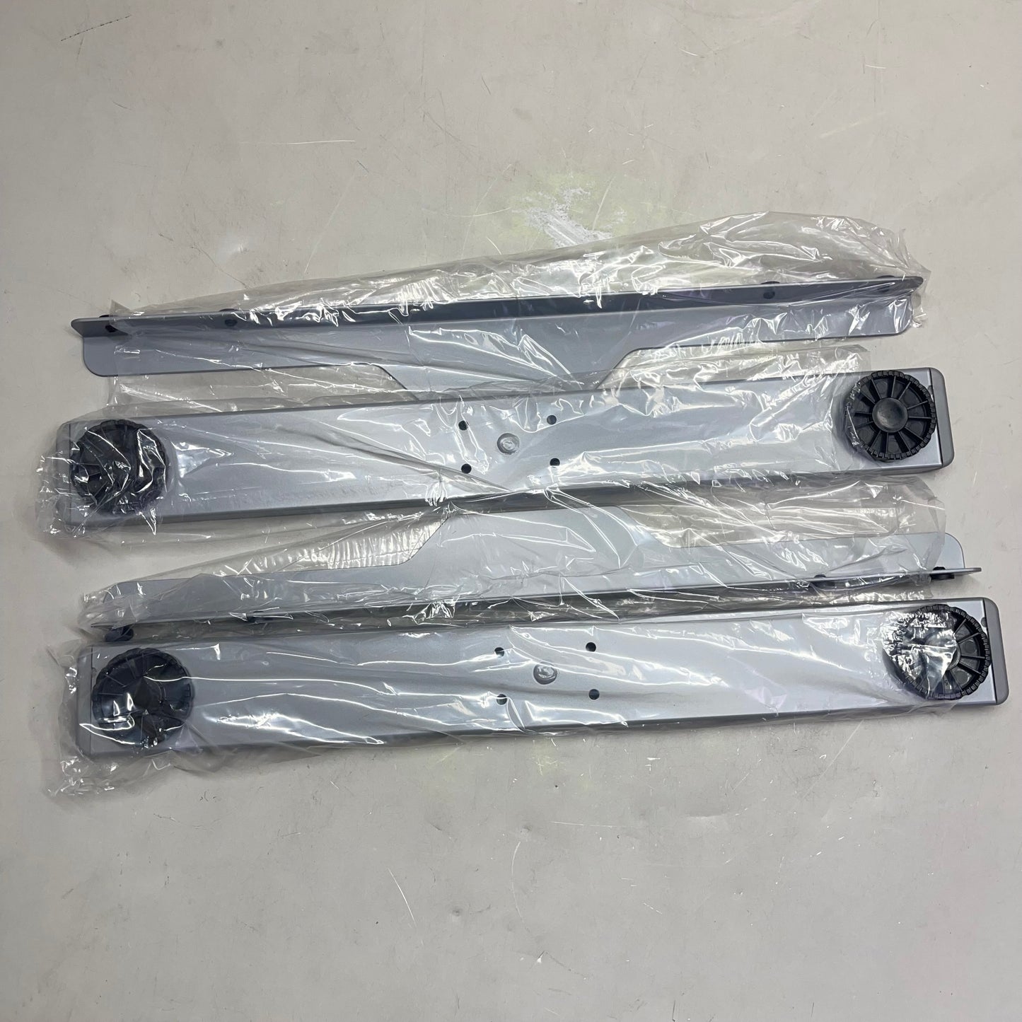 HUMANSCALE Efloat GO 2.0 2-Leg Adjustable Sit Stand Desk Frame Grey