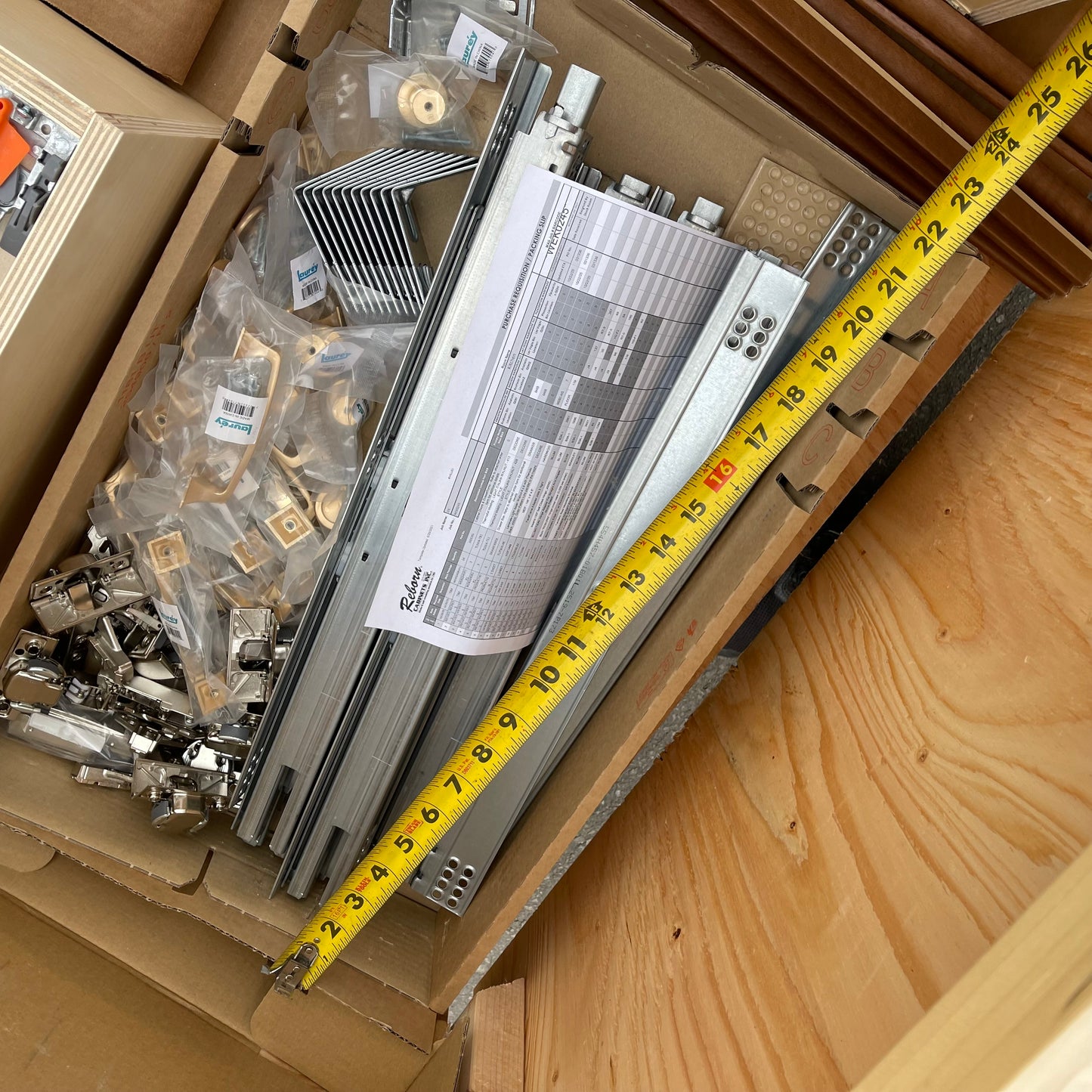 ZA@ Pallet of REBORN CABINETS Pressed Wood Cabinetry Parts Black, White, Walnut (AS-IS)