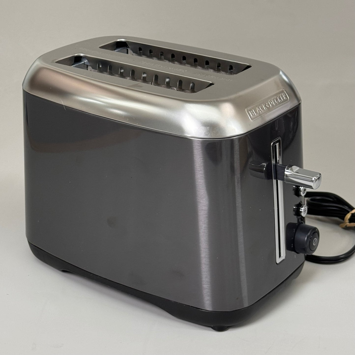 ZA@ BLACK & DECKER 2-Slice Bread Toaster Stainless Steel 12" x 7.5" Black TR3490BS (Store Returns)