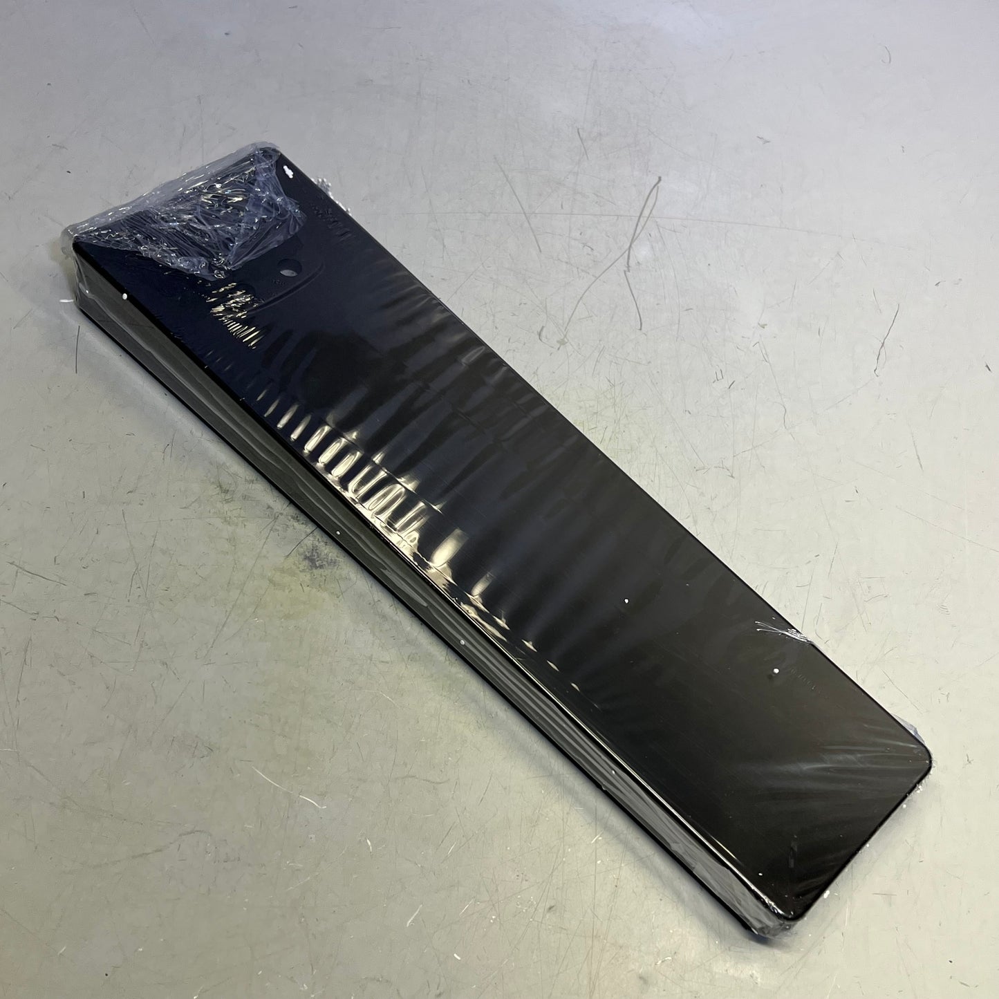 HUNTER Terrace Cove Outdoor Flushmount Fan  4196 CFM 37 Watts Black 51581