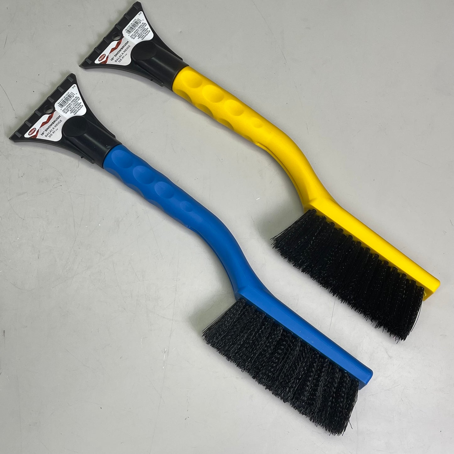 MALLORY (2-PACK) SnoWEEvel Snowbrush 16" Blue & Yellow S18-518