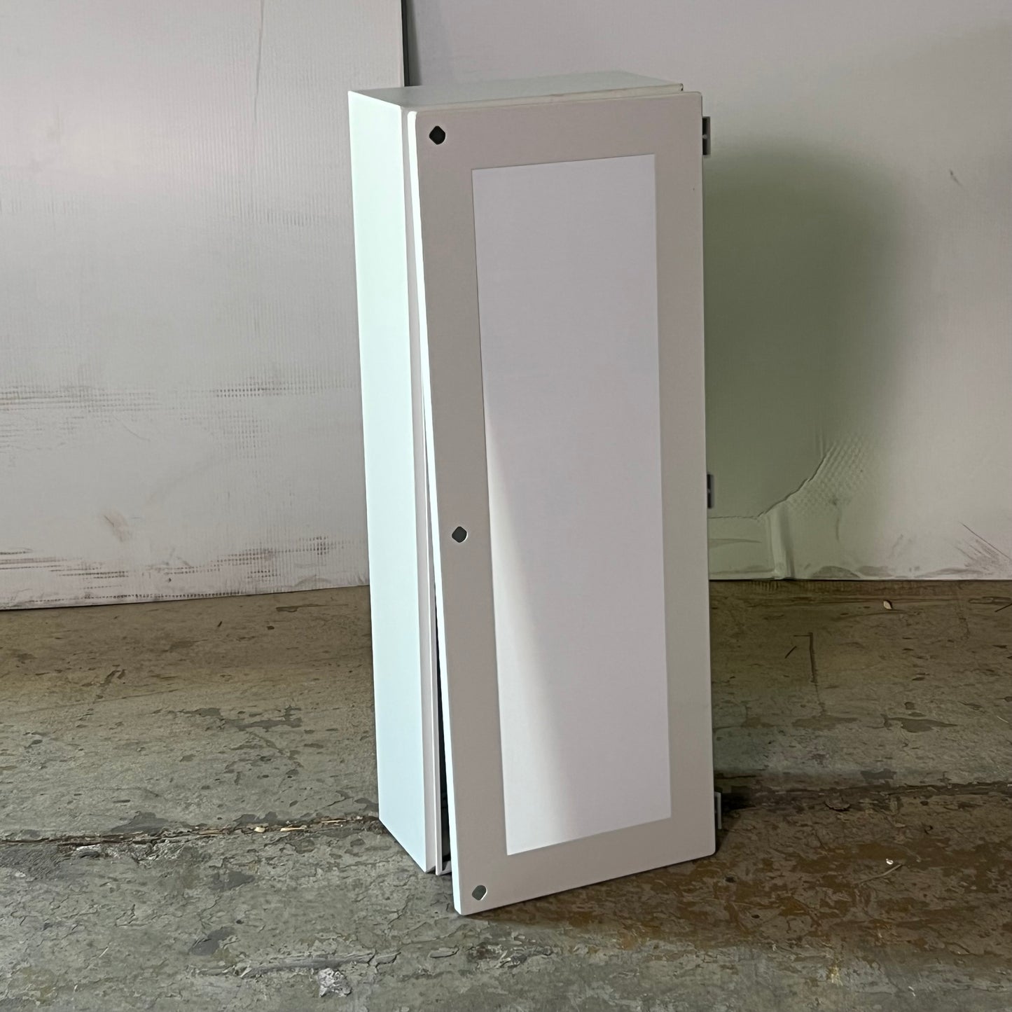 RITTAL Bus Enclosure Sz 12” L x 6” W x 31” H, White KX1613.000