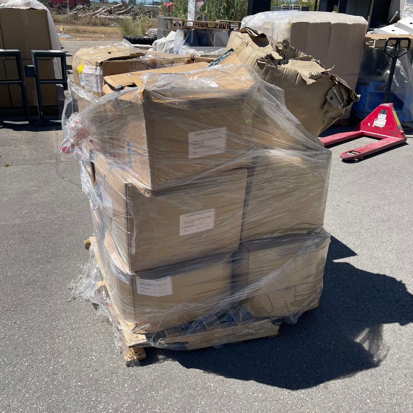 ZA@ Pallet of SUGARBEAR Reclaimed Lids Regular CRC White