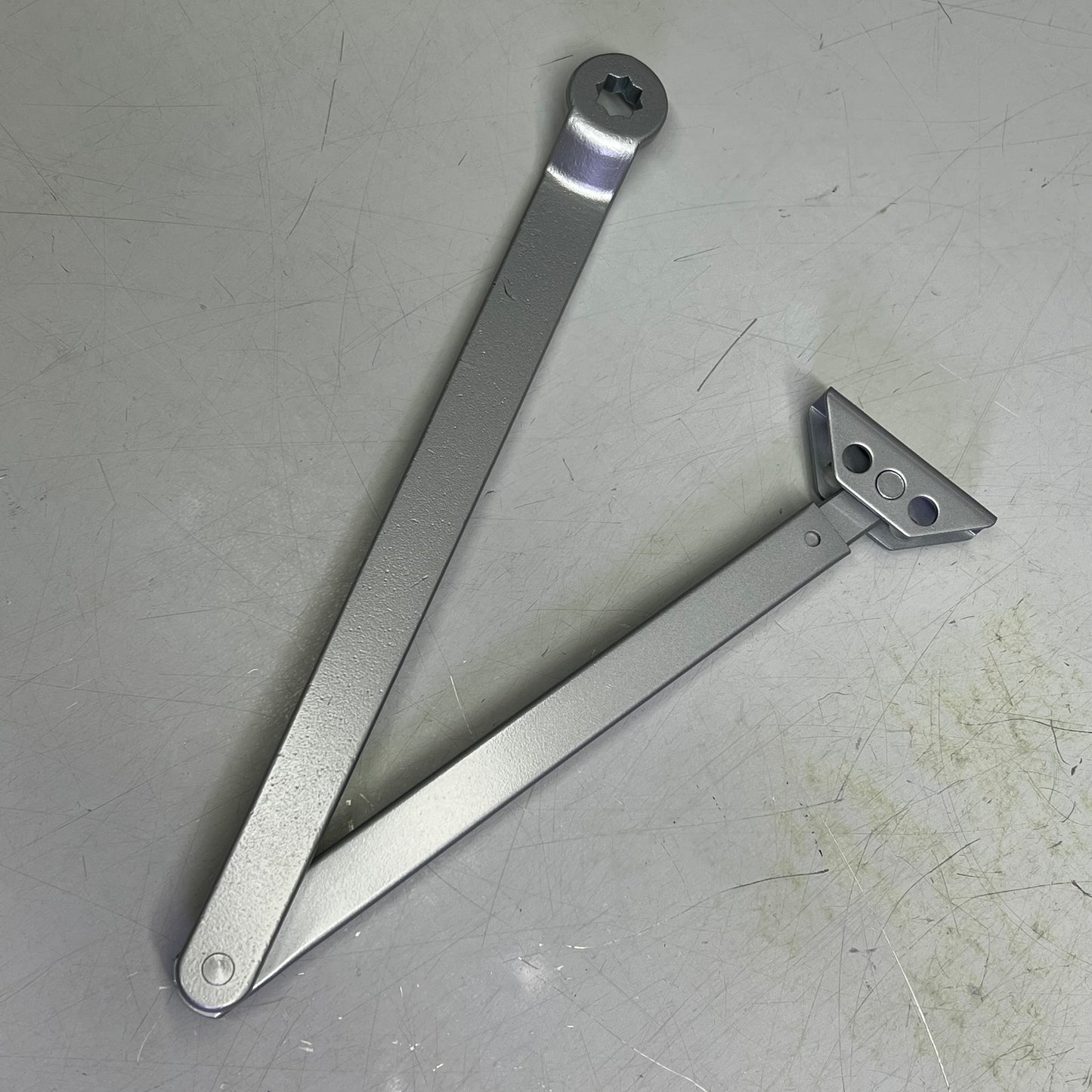 FALCON Door Closer Grade 1 Fully Adjustable  Sizes 1-6 Aluminum AL/689 SC81A