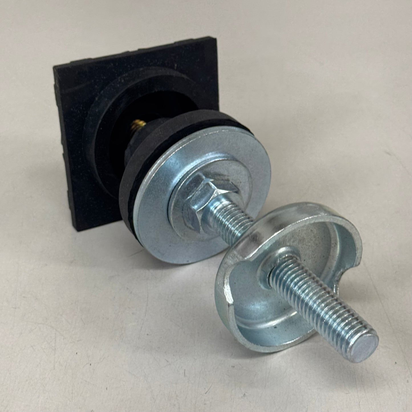 KINETICS Seismic Control Spring Isolator FHS-1-120 456999 G210500