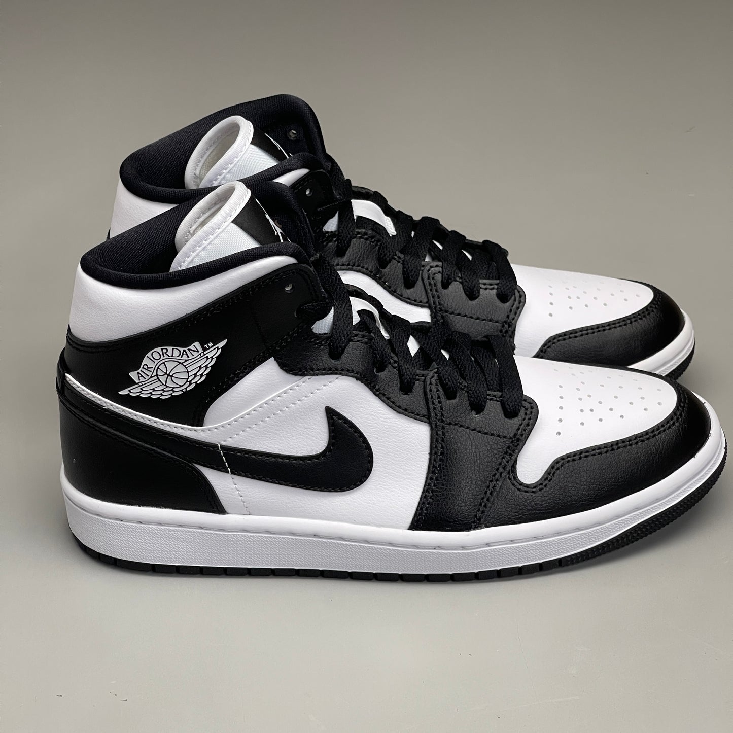 NIKE AIR JORDAN 1 Mid Panda Women's Sz 8.5 Black / White DV0991-101 (New)