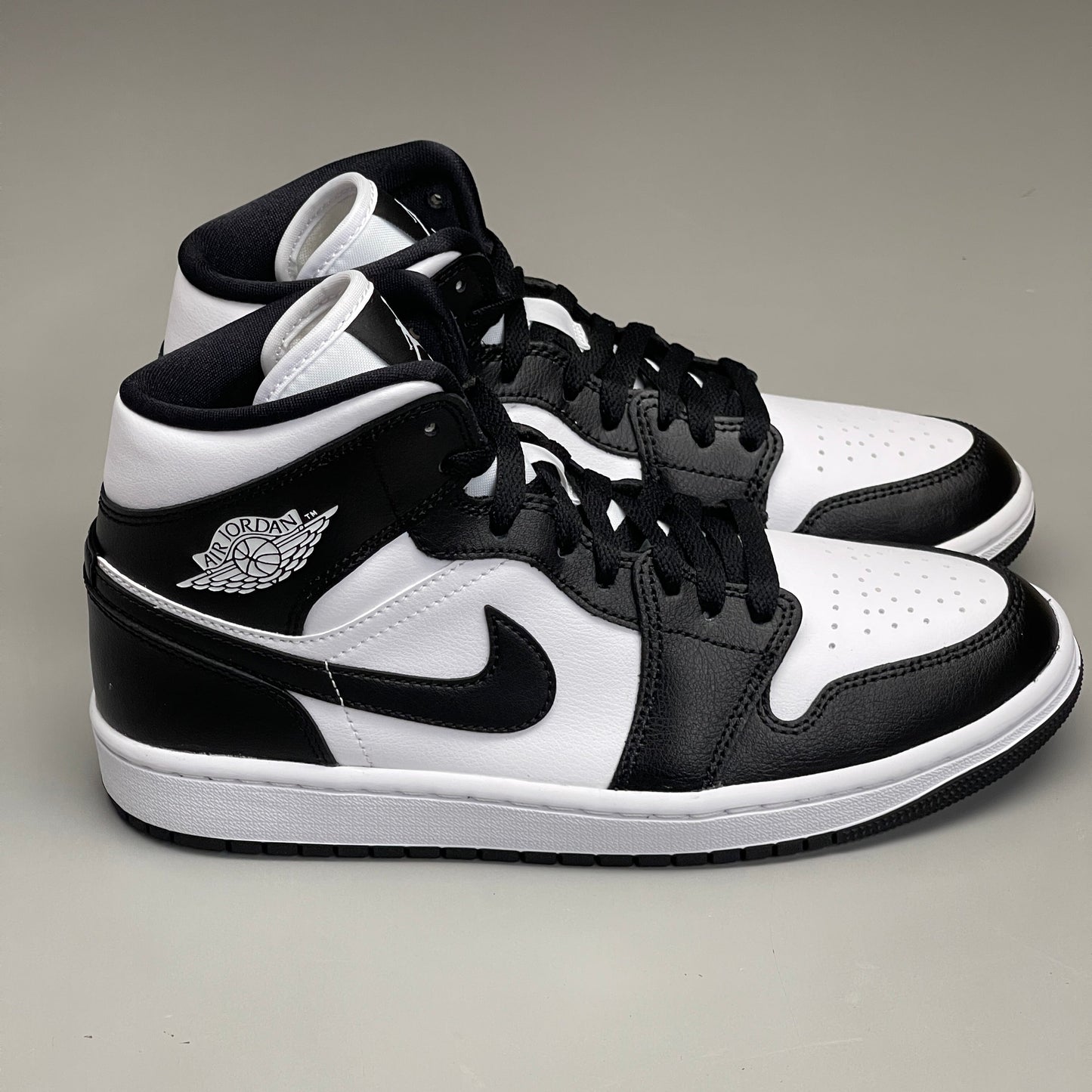 NIKE AIR JORDAN 1 Mid Panda Women's Sz 12 Black / White DV0991-101 (New)