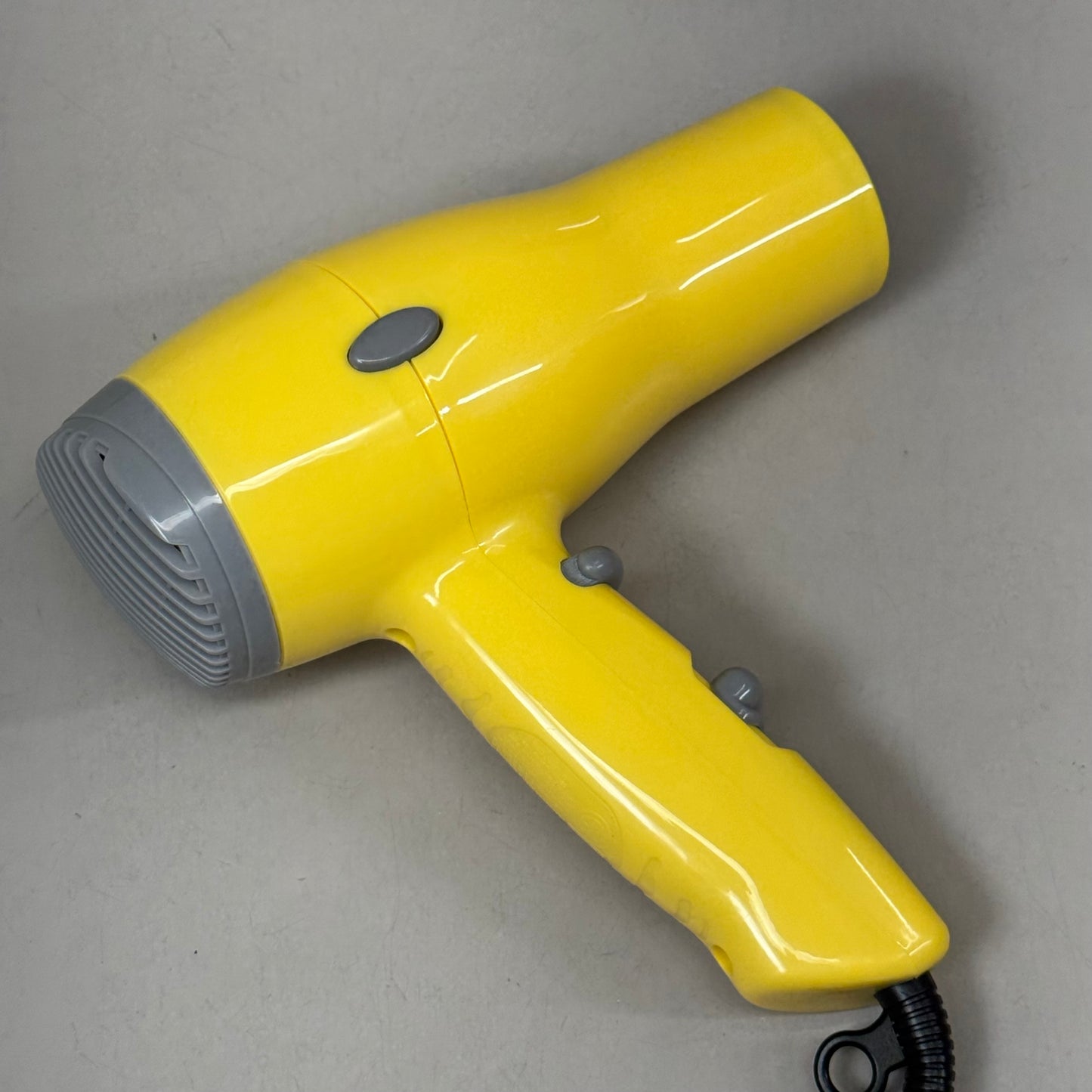REVLON Super Lightweight and Compact 1875W Ionic Hair Dryer Yellow RV477