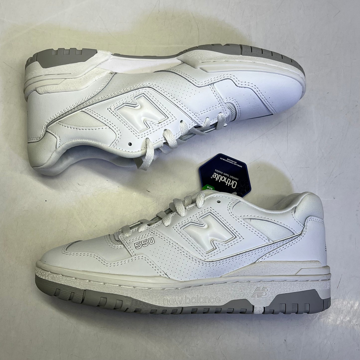 NEW BALANCE  Bb550 Low Top Basketball Sneaker Men's Sz 8.5 White XBB550PB1