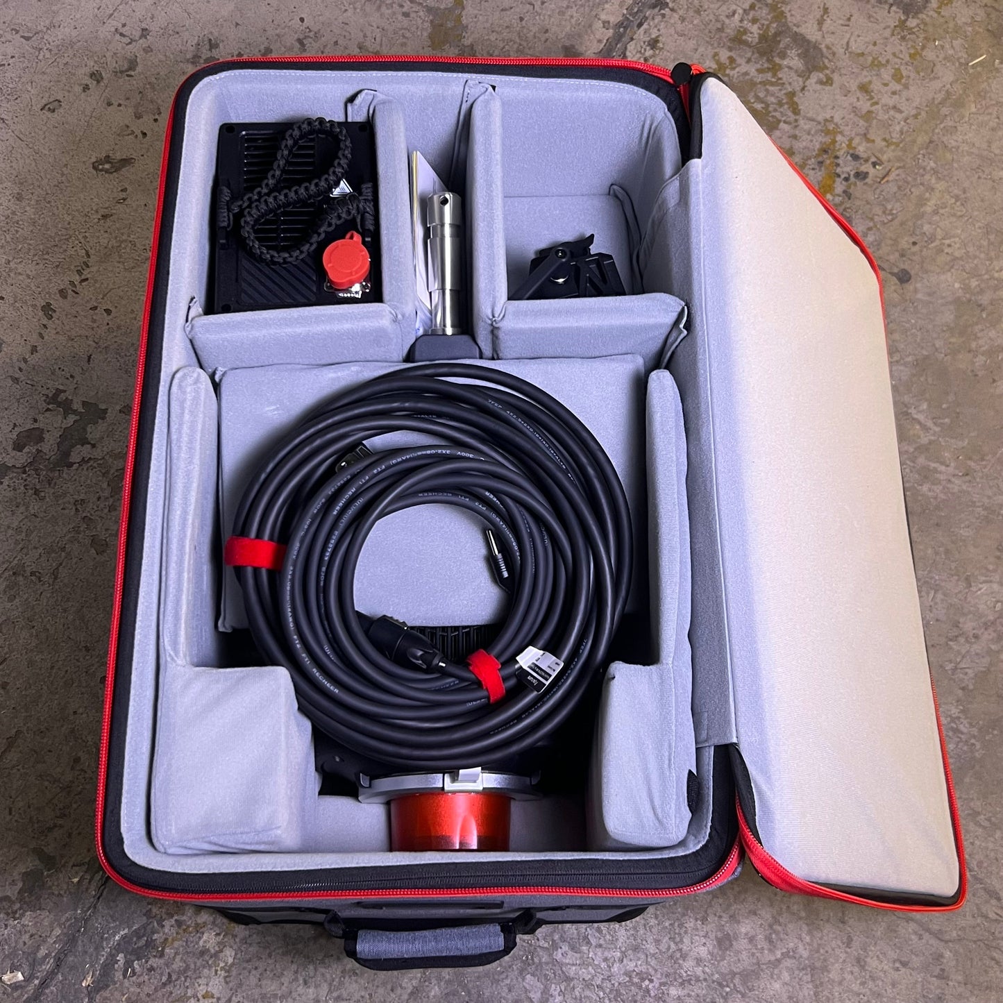 APUTURE Storm 1200x, 1200w Bi-color Led Monolight Sz 14"L x 11"W x 13"H, Black AP0700019X