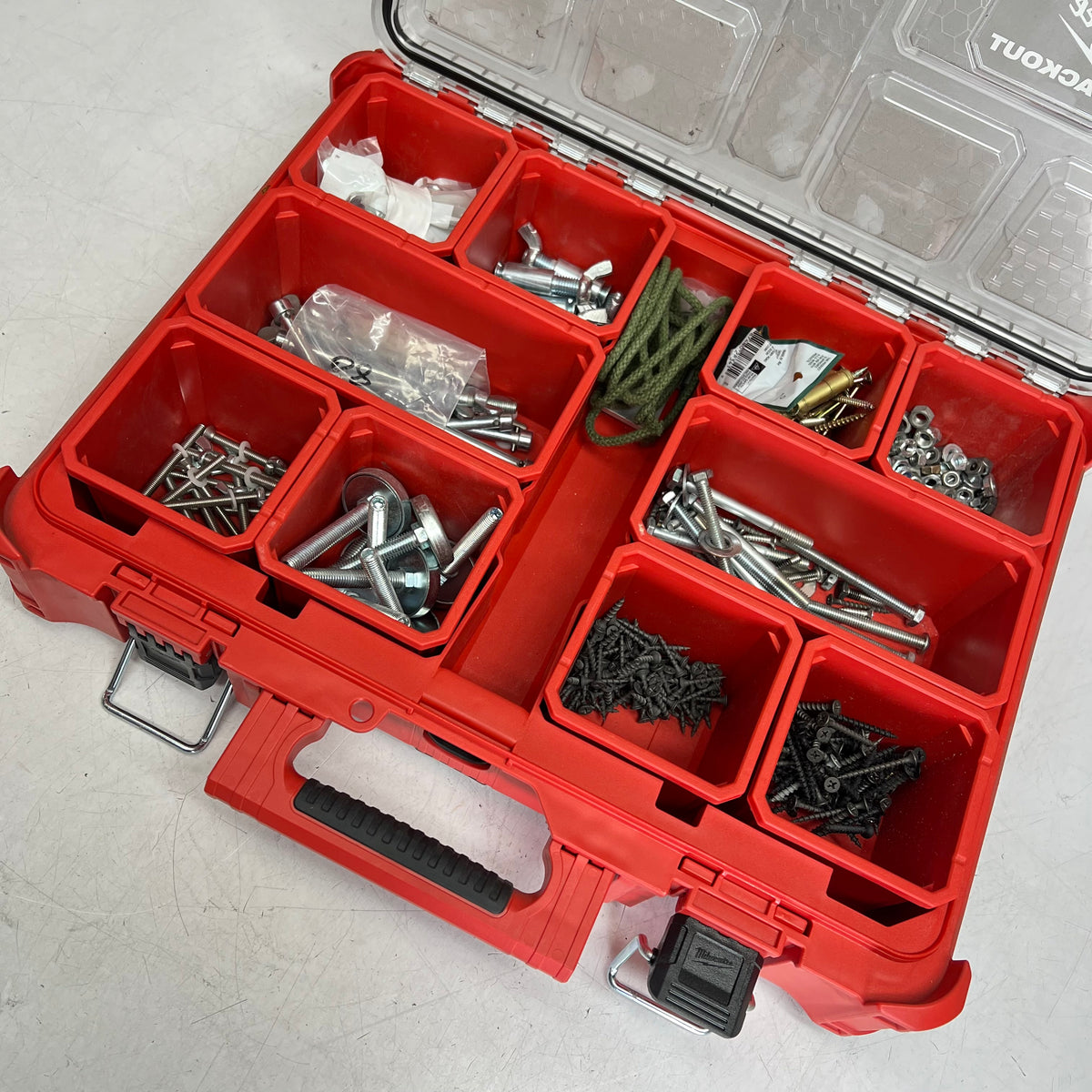ZA@ MILWAUKEE Packout Case W/ Hardware 20"x14"x5" Red/Black (Used)