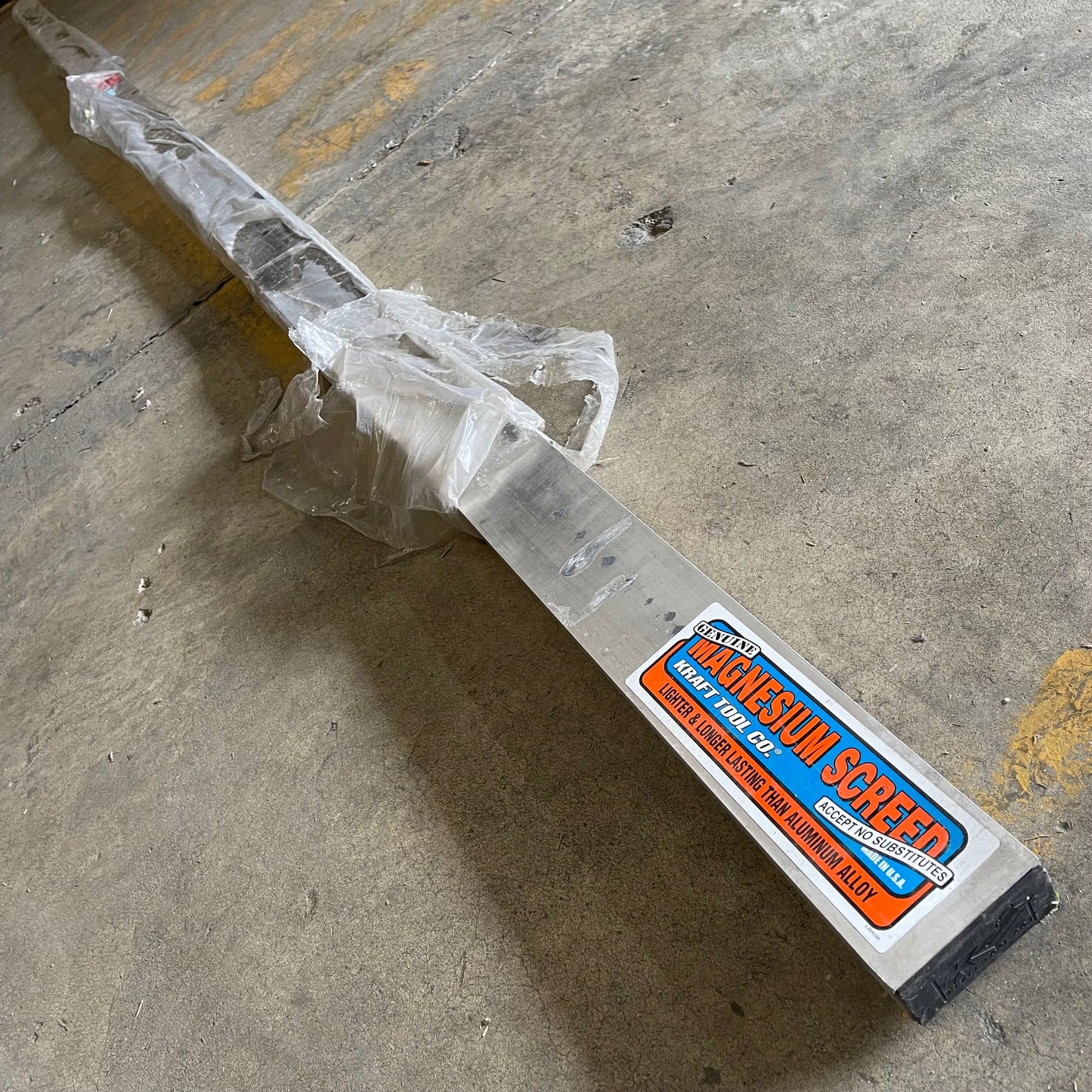 KRAFT TOOL CO. Magnesium Screed 192”x1 1/2”x3 1/2” CC616