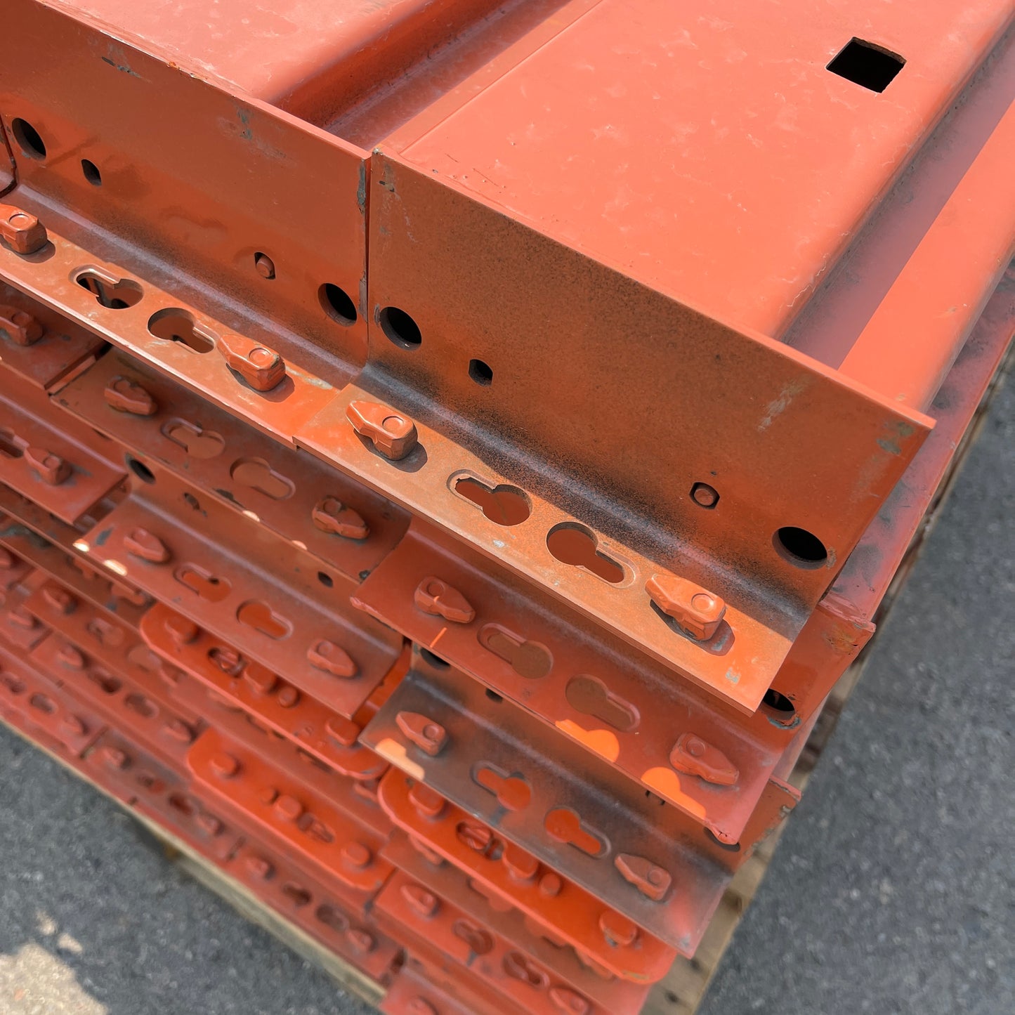 INTERACK Pallet Rack Cross Beam Teardrop Style (Round & Angular) 12 ft  x 5” Orange (Pre-Owned)