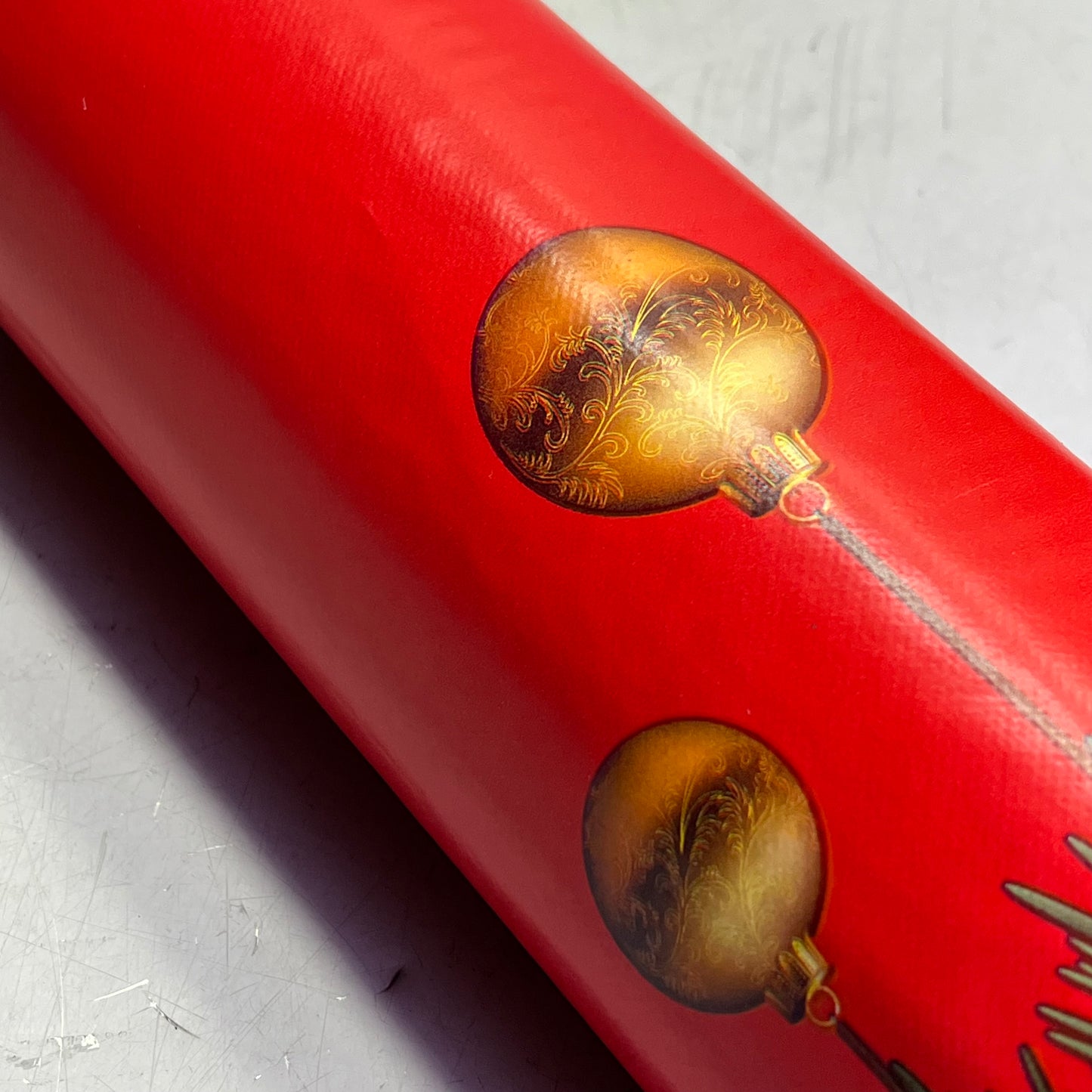 Christmas Poinsettia/Ornaments Pattern Vinyl Table Cloth 20 Yds/60' Red/Green