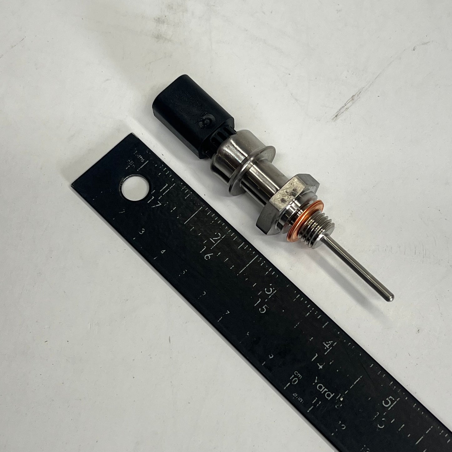 JOHN DEERE Genuine OEM EGR Temperature Sensor Multi Application DZ122879