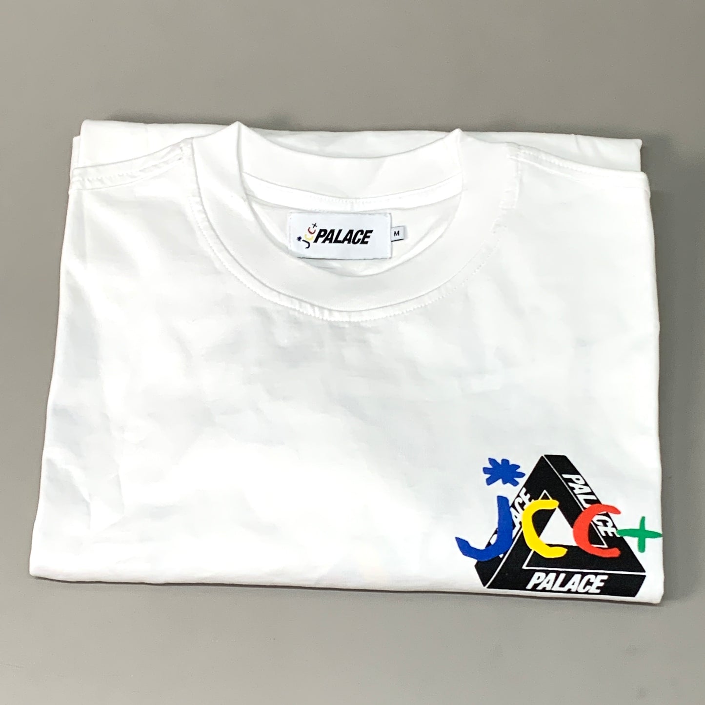 PALACE T-shirt Sz Medium White JCDC2