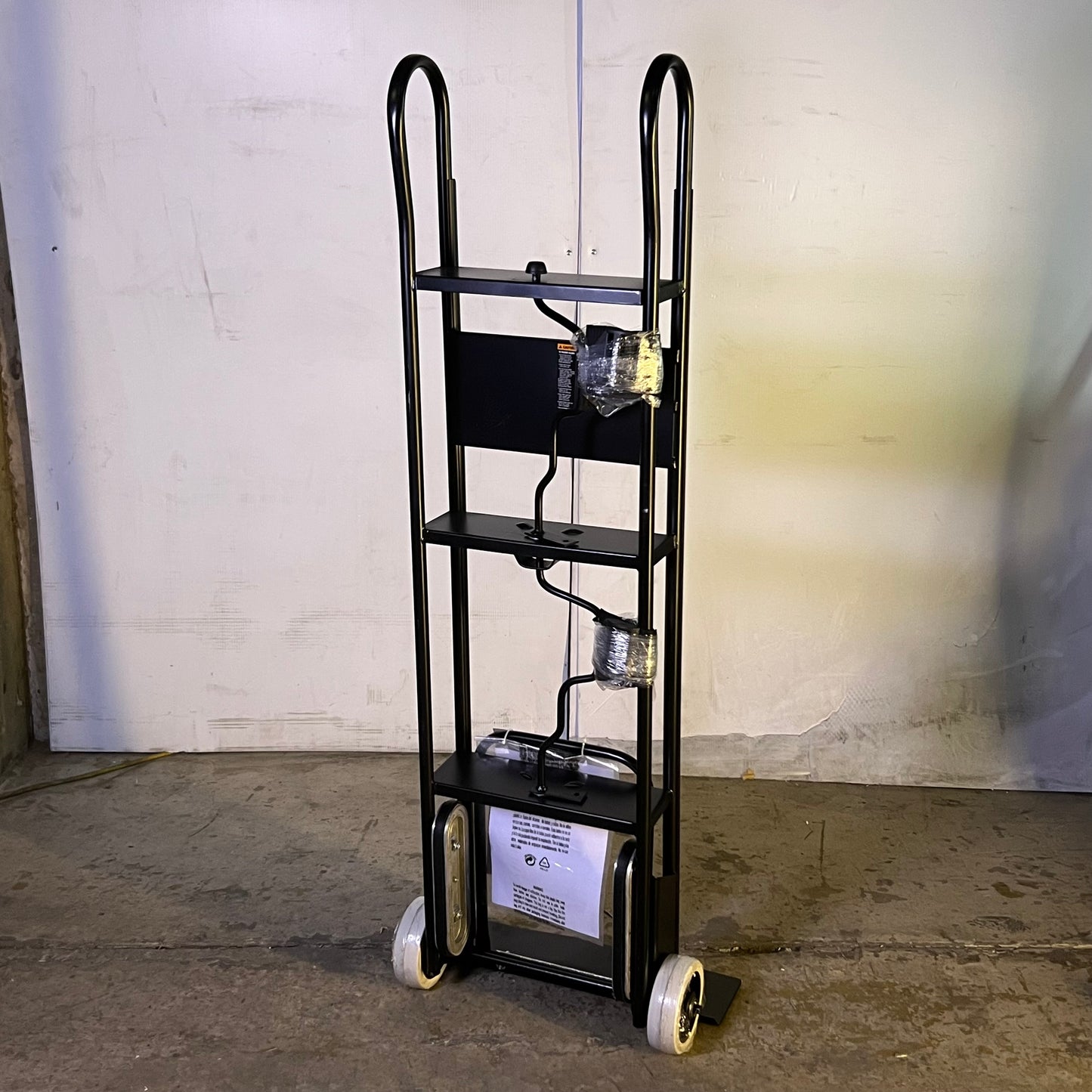 BRAVE Hand Truck 800 Lb. Sz 16"W x 6"L x 59"H Black GWG311052