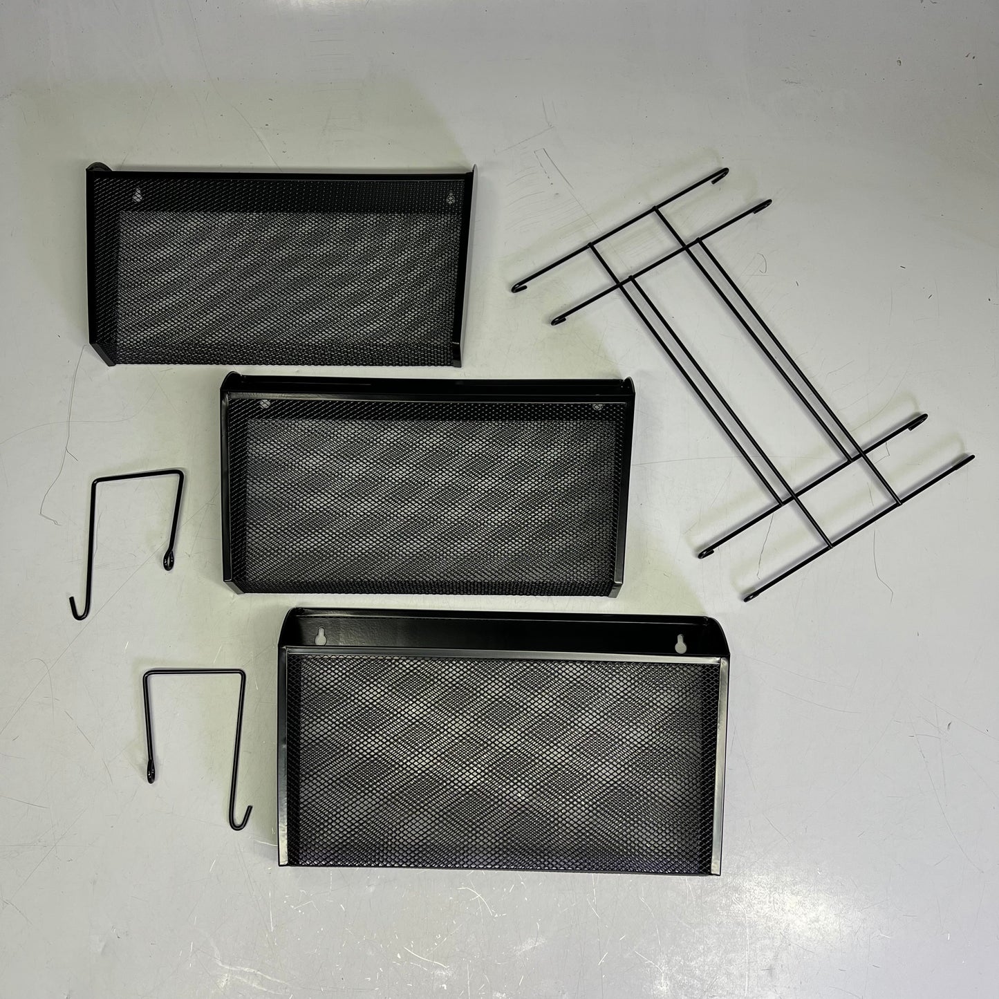 UNIVERSAL (SET OF 3) Metal Mesh Organizing Files Folders For Wall Black 20011