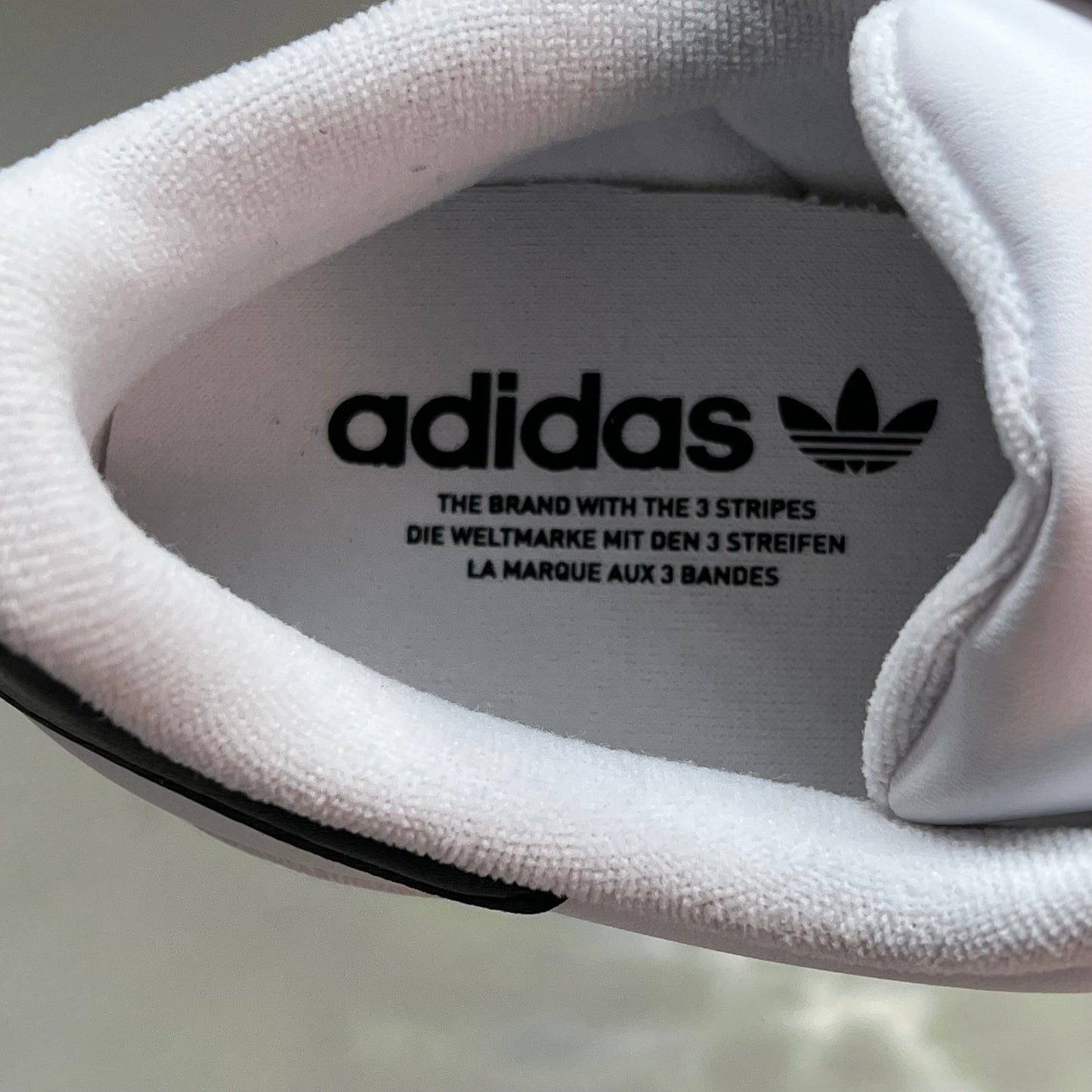 ADIDAS Superstar II Lowtop Sneakers Men's Sz 10 Women's Sz 11 White/Black IH8659