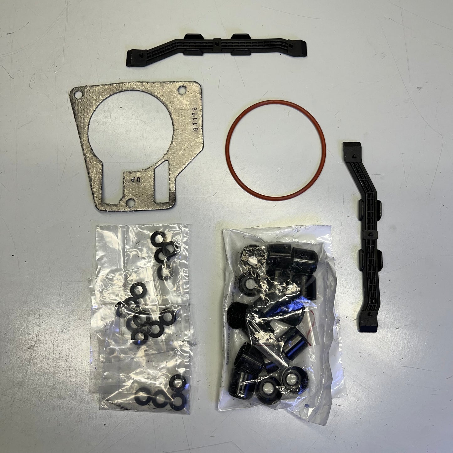 FEL-PRO Engine Gasket Set For Chevrolet & GMC Vehicles 260-1932